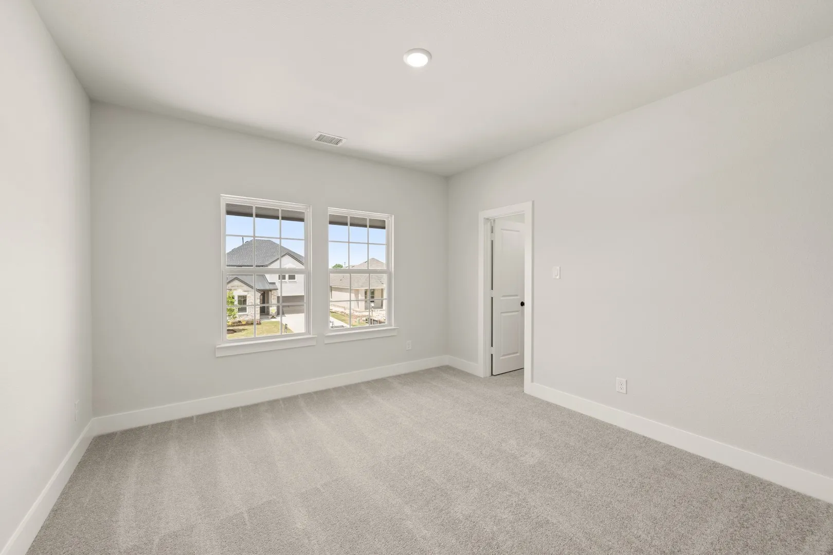 1724 Nesting Robin- Bedroom-7132