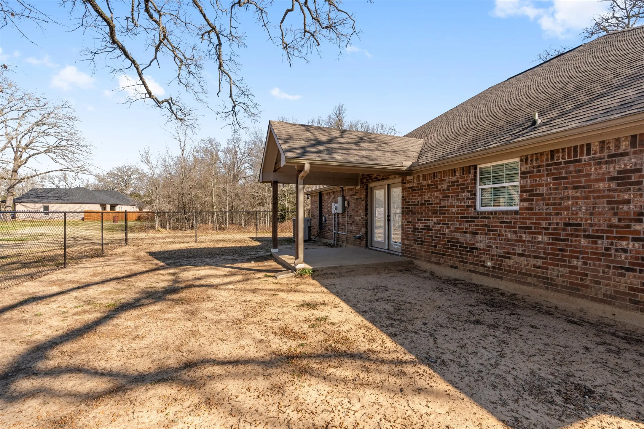 Single Family Residence For Sale in Henderson County , 101 Driftwood Drive, Trinidad, Texas 75163, 3 Bedroom, 2 Bathroom, 2 Garage spaces, 1,815 Sqft, built in 2013, Preowned, mls#21180519, Real Estate Agent in Trinidad, Homes For Sale in Henderson county, Homes For Sale in Trinidad, Realtor in Trinidad Texas, Real Estate Brokerage Independent Realty Texas, Luminita Cordes Realtor