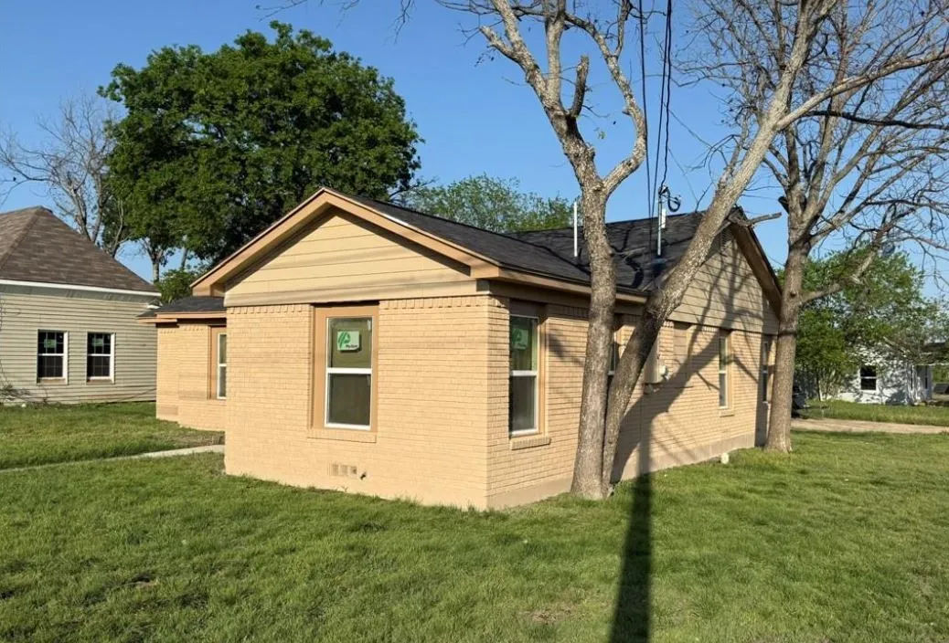 Single Family Residence For Rent in Bell County , 1300 N 2nd Street, Killeen, Texas 76541, 5 Bedroom, 3 Bathroom, 2 Garage spaces, 1,677 Sqft, built in 2024, mls#21180212, Real Estate Agent in Killeen, Homes For Rent in Bell county, Homes For Rent in Killeen, Realtor in Killeen Texas, Real Estate Brokerage Independent Realty Texas, Luminita Cordes Realtor