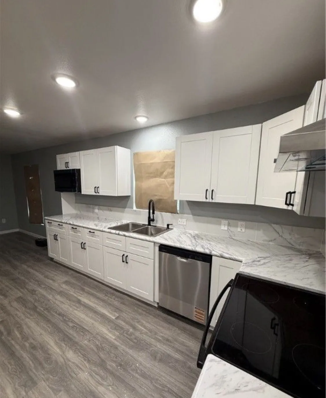 Single Family Residence For Rent in Bell County , 1300 N 2nd Street, Killeen, Texas 76541, 5 Bedroom, 3 Bathroom, 2 Garage spaces, 1,677 Sqft, built in 2024, mls#21180212, Real Estate Agent in Killeen, Homes For Rent in Bell county, Homes For Rent in Killeen, Realtor in Killeen Texas, Real Estate Brokerage Independent Realty Texas, Luminita Cordes Realtor