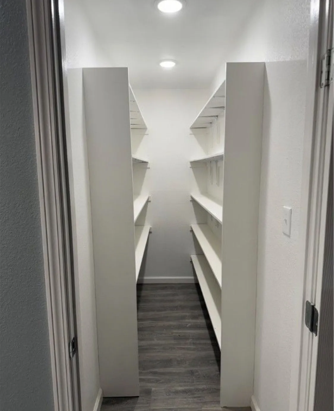 Single Family Residence For Rent in Bell County , 1300 N 2nd Street, Killeen, Texas 76541, 5 Bedroom, 3 Bathroom, 2 Garage spaces, 1,677 Sqft, built in 2024, mls#21180212, Real Estate Agent in Killeen, Homes For Rent in Bell county, Homes For Rent in Killeen, Realtor in Killeen Texas, Real Estate Brokerage Independent Realty Texas, Luminita Cordes Realtor