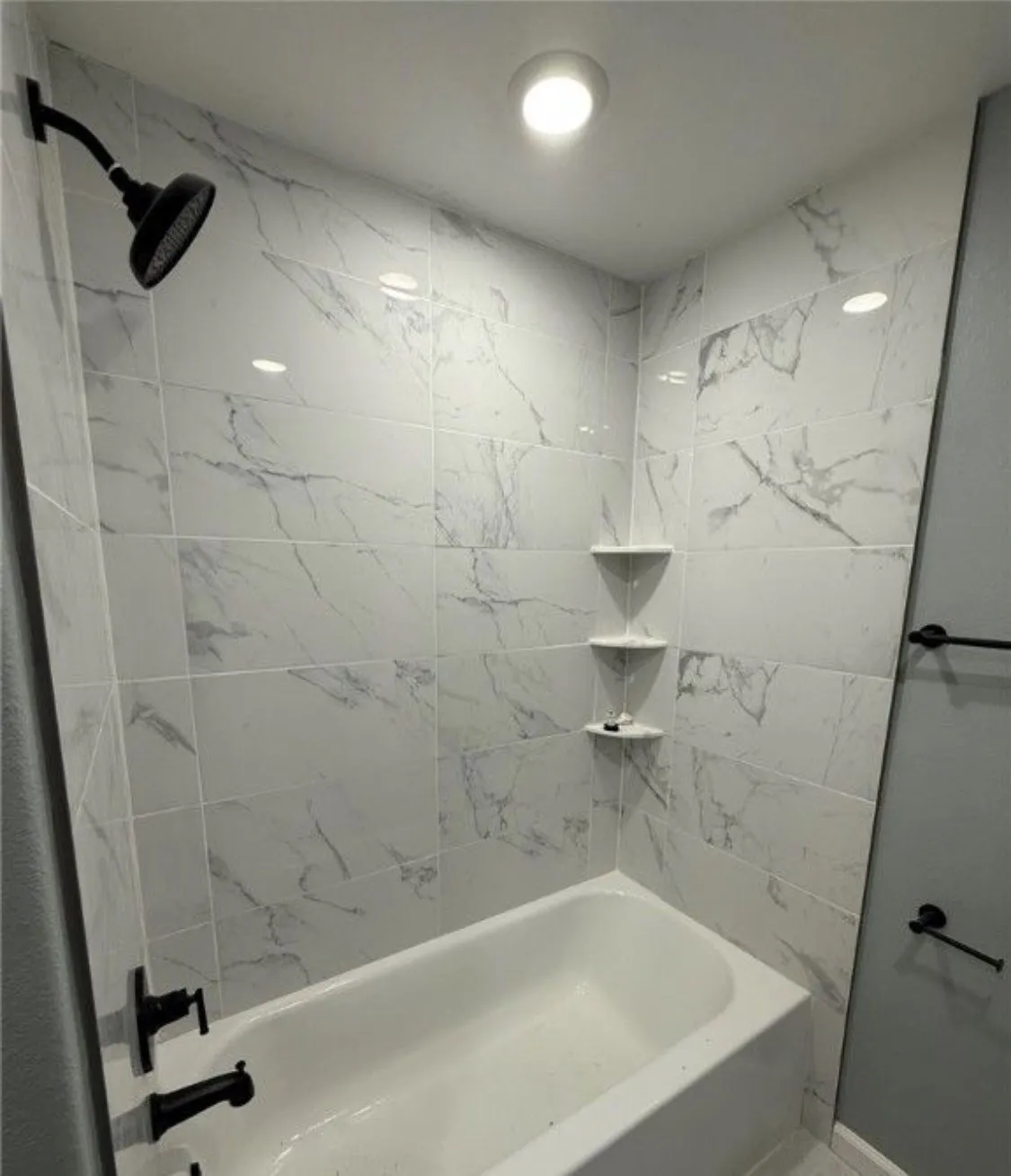 Single Family Residence For Rent in Bell County , 1300 N 2nd Street, Killeen, Texas 76541, 5 Bedroom, 3 Bathroom, 2 Garage spaces, 1,677 Sqft, built in 2024, mls#21180212, Real Estate Agent in Killeen, Homes For Rent in Bell county, Homes For Rent in Killeen, Realtor in Killeen Texas, Real Estate Brokerage Independent Realty Texas, Luminita Cordes Realtor
