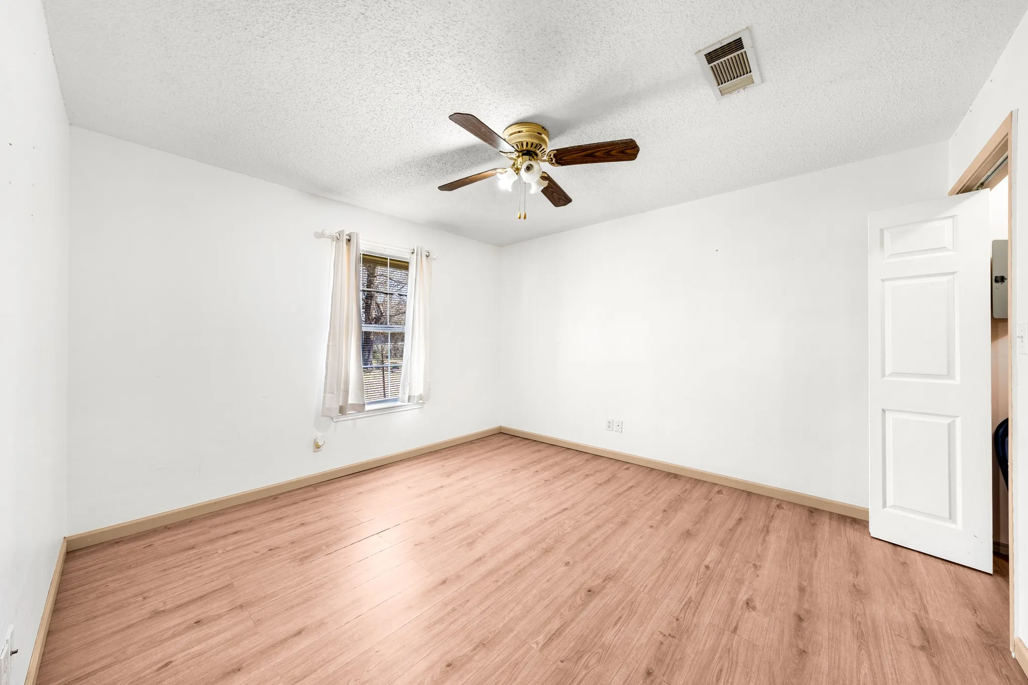 Duplex For Sale in Delta County , 701 & 703 SW 1st Street, Cooper, Texas 75432, 4 Bedroom, 2 Bathroom, Garage spaces, 0 Sqft, built in 2004, Price $219,000, mls#21179516, Real Estate Agent in Cooper, Homes For Sale in Delta county, Homes For Sale in Cooper, Realtor in Cooper Texas, Real Estate Brokerage Independent Realty Texas, Luminita Cordes Realtor