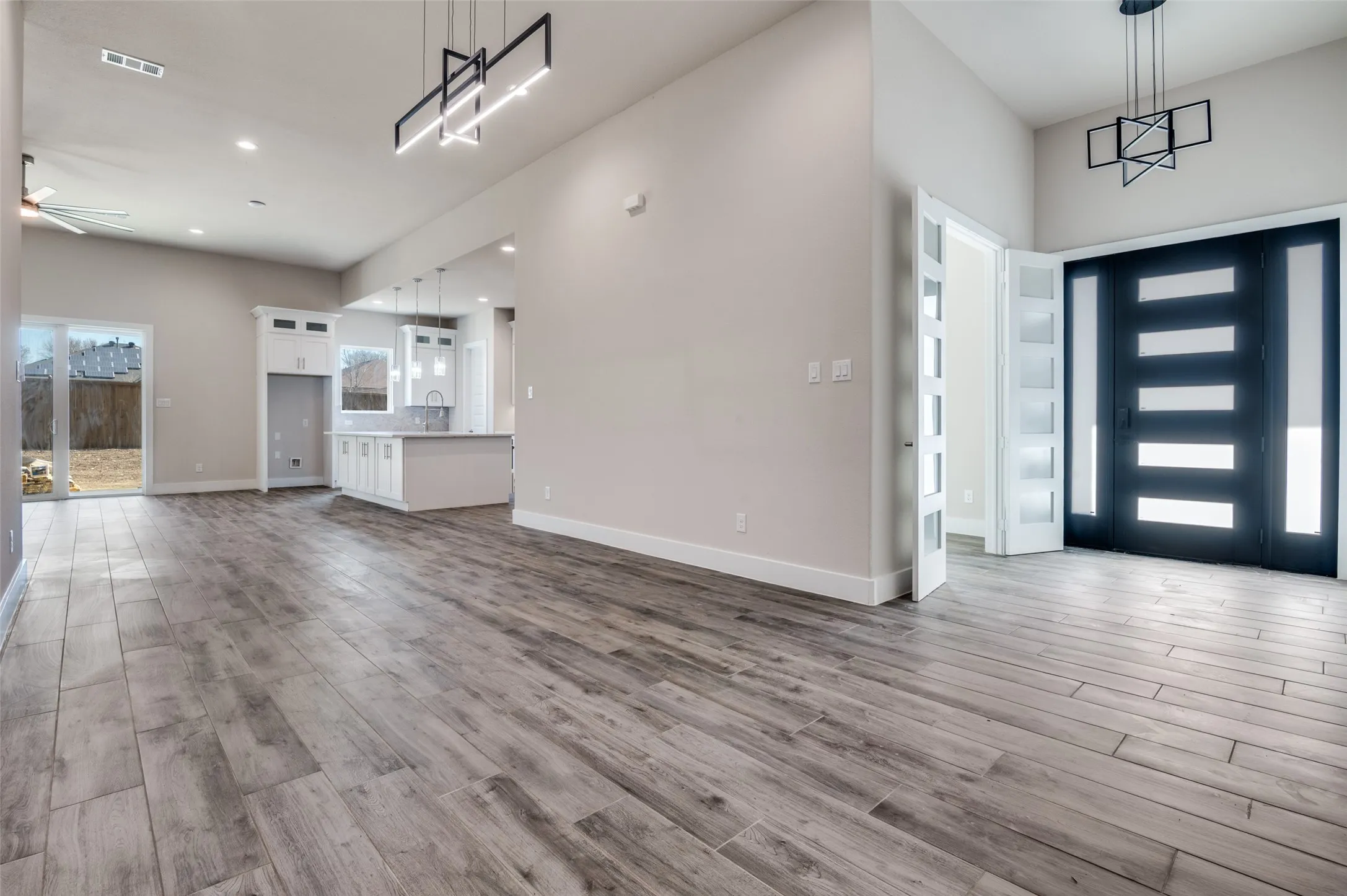 Single Family Residence For Sale in Dallas County , 903 Urban Drive, De Soto, Texas 75115, 4 Bedroom, 3 Bathroom, 2 Garage spaces, 2,361 Sqft, built in 2026, New Construction - Incomplete, mls#21180480, Real Estate Agent in De Soto, Homes For Sale in Dallas county, Homes For Sale in De Soto, Realtor in De Soto Texas, Real Estate Brokerage Independent Realty Texas, Luminita Cordes Realtor
