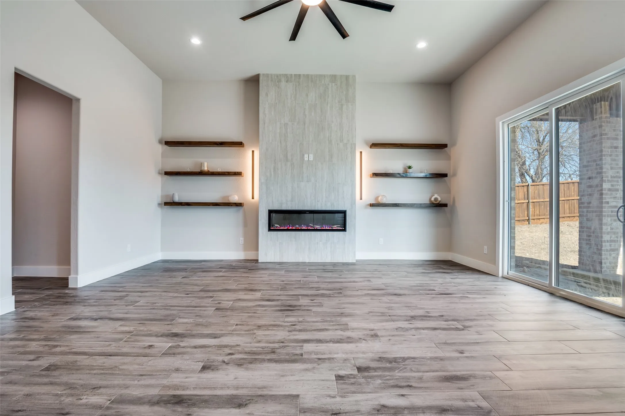 Single Family Residence For Sale in Dallas County , 903 Urban Drive, De Soto, Texas 75115, 4 Bedroom, 3 Bathroom, 2 Garage spaces, 2,361 Sqft, built in 2026, New Construction - Incomplete, mls#21180480, Real Estate Agent in De Soto, Homes For Sale in Dallas county, Homes For Sale in De Soto, Realtor in De Soto Texas, Real Estate Brokerage Independent Realty Texas, Luminita Cordes Realtor