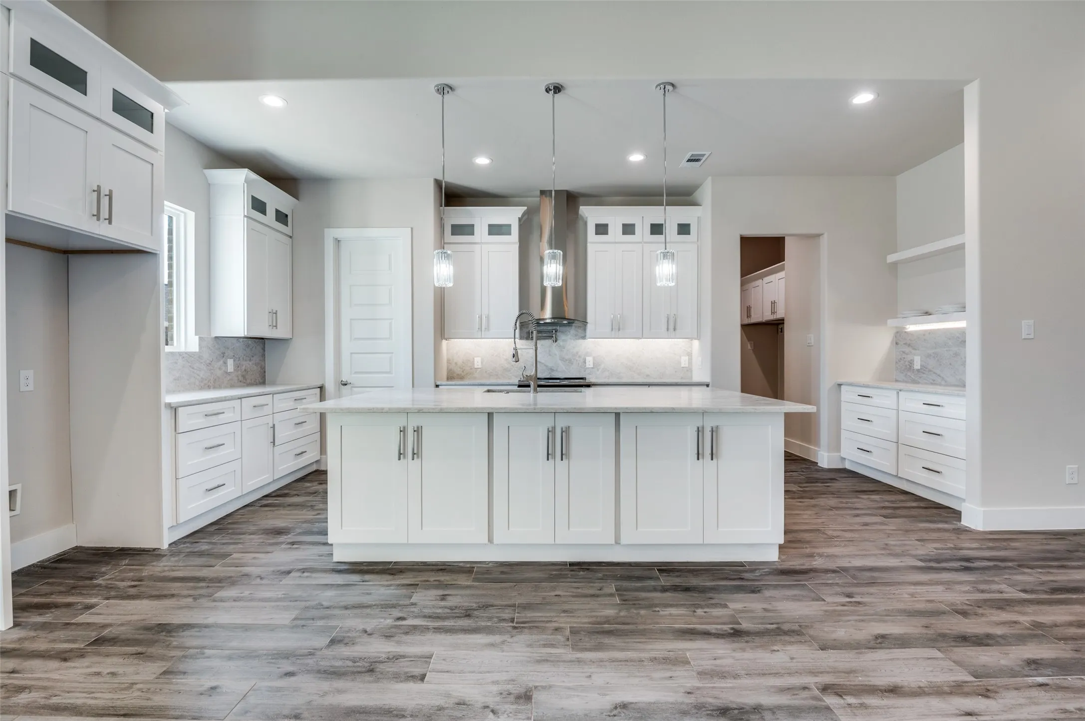 Single Family Residence For Sale in Dallas County , 903 Urban Drive, De Soto, Texas 75115, 4 Bedroom, 3 Bathroom, 2 Garage spaces, 2,361 Sqft, built in 2026, New Construction - Incomplete, mls#21180480, Real Estate Agent in De Soto, Homes For Sale in Dallas county, Homes For Sale in De Soto, Realtor in De Soto Texas, Real Estate Brokerage Independent Realty Texas, Luminita Cordes Realtor