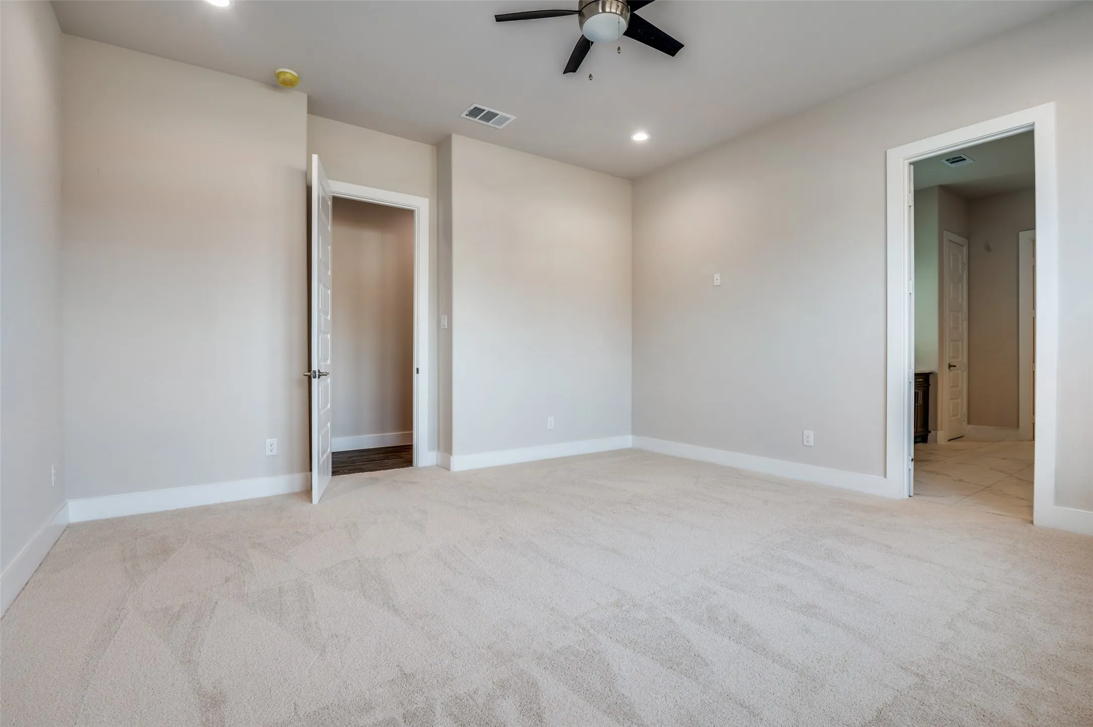 Single Family Residence For Sale in Dallas County , 903 Urban Drive, De Soto, Texas 75115, 4 Bedroom, 3 Bathroom, 2 Garage spaces, 2,361 Sqft, built in 2026, New Construction - Incomplete, mls#21180480, Real Estate Agent in De Soto, Homes For Sale in Dallas county, Homes For Sale in De Soto, Realtor in De Soto Texas, Real Estate Brokerage Independent Realty Texas, Luminita Cordes Realtor