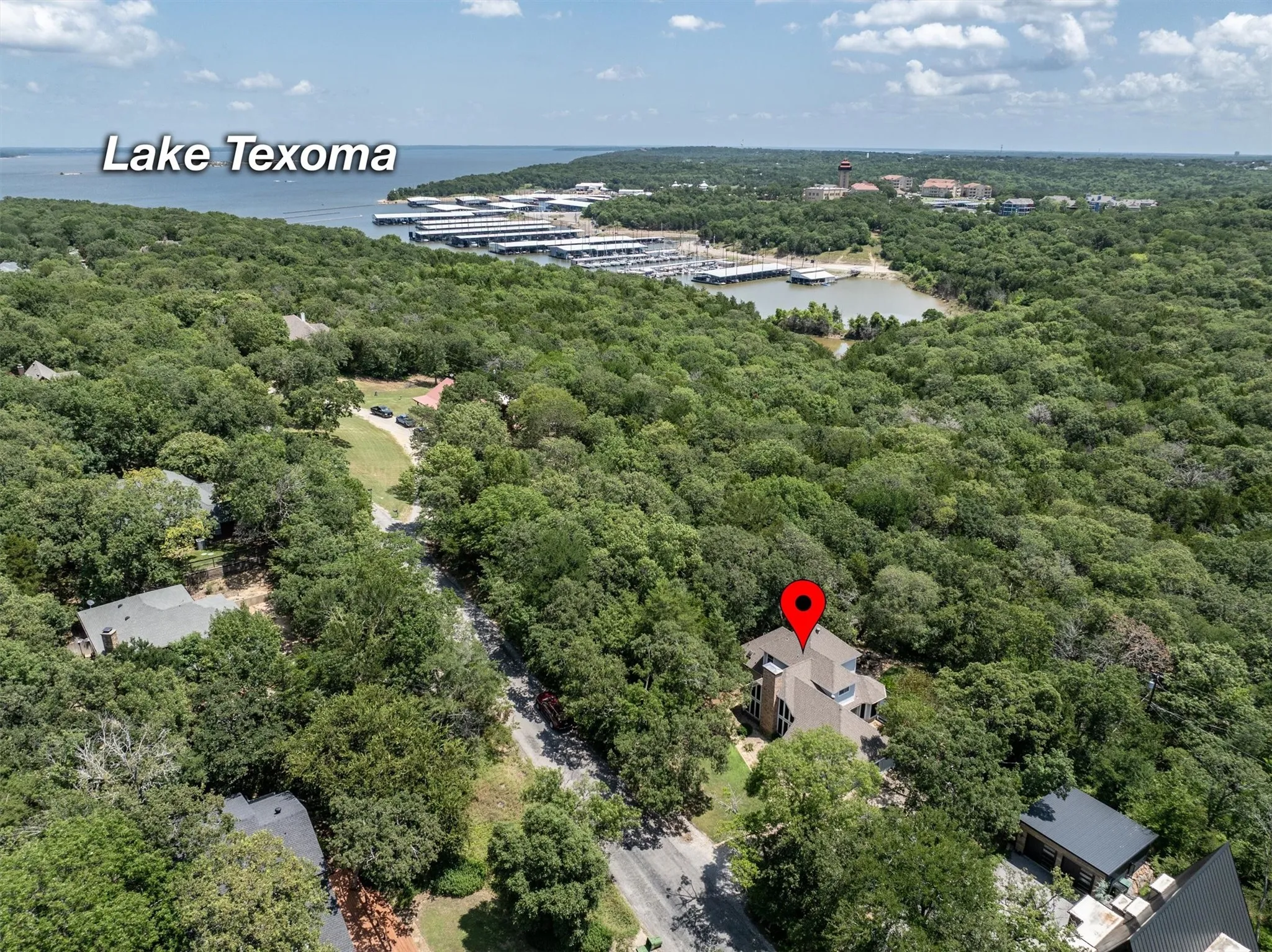 Single Family Residence For Sale in Grayson County , 75 Lakepoint Loop, Pottsboro, Texas 75076, 3 Bedroom, 3 Bathroom, 2 Garage spaces, 2,213 Sqft, built in 1987, mls#21163857, Real Estate Agent in Pottsboro, Homes For Sale in Grayson county, Homes For Sale in Pottsboro, Realtor in Pottsboro Texas, Real Estate Brokerage Independent Realty Texas, Luminita Cordes Realtor