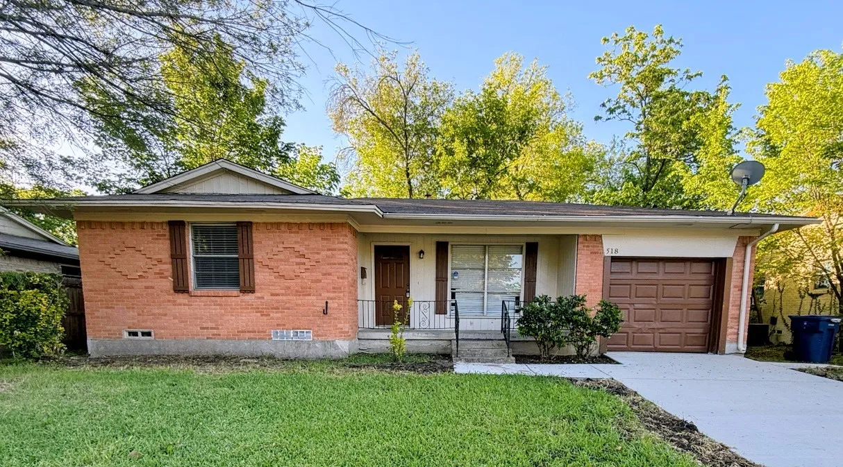Single Family Residence For Sale in Dallas County , 518 Calvin Drive, Garland, Texas 75041, 3 Bedroom, 2 Bathroom, 1 Garage spaces, 1,149 Sqft, built in 1959, mls#21173991, Real Estate Agent in Garland, Homes For Sale in Dallas county, Homes For Sale in Garland, Realtor in Garland Texas, Real Estate Brokerage Independent Realty Texas, Luminita Cordes Realtor