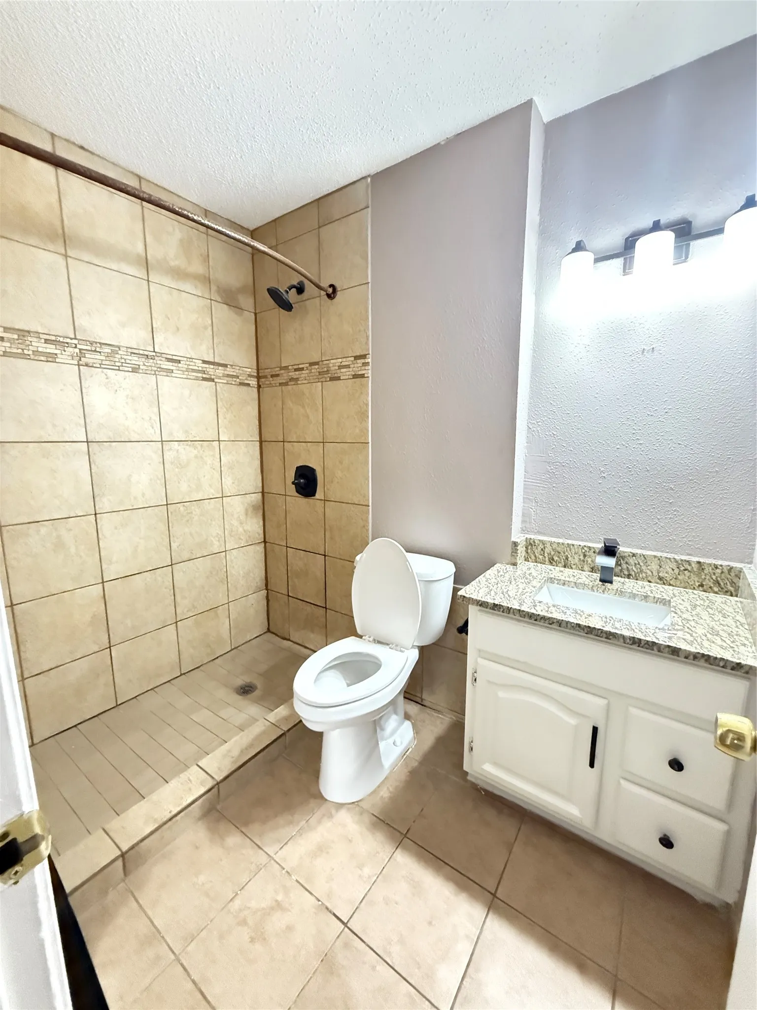 Single Family Residence For Sale in Dallas County , 518 Calvin Drive, Garland, Texas 75041, 3 Bedroom, 2 Bathroom, 1 Garage spaces, 1,149 Sqft, built in 1959, mls#21173991, Real Estate Agent in Garland, Homes For Sale in Dallas county, Homes For Sale in Garland, Realtor in Garland Texas, Real Estate Brokerage Independent Realty Texas, Luminita Cordes Realtor