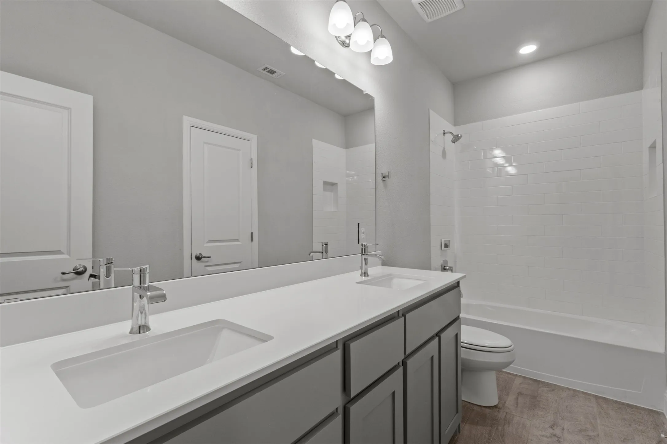 Upstairs Bathroom