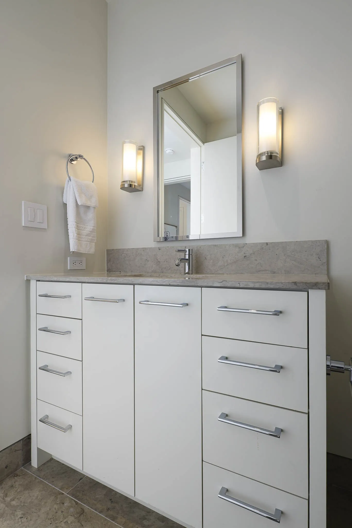 Condominium For Sale in Dallas County , 1747 Leonard Street 1102, Dallas, Texas 75201, 3 Bedrooms, 4 Bathrooms, 3 Garage spaces, 3,677 Sqft, built in 2017, Preowned, Price $4,450,000, mls#21180012, Real Estate Agent in Dallas, Homes For Sale in Dallas county, Homes For Sale in Dallas, Realtor in Dallas Texas, Real Estate Brokerage Independent Realty Texas, Luminita Cordes Realtor
