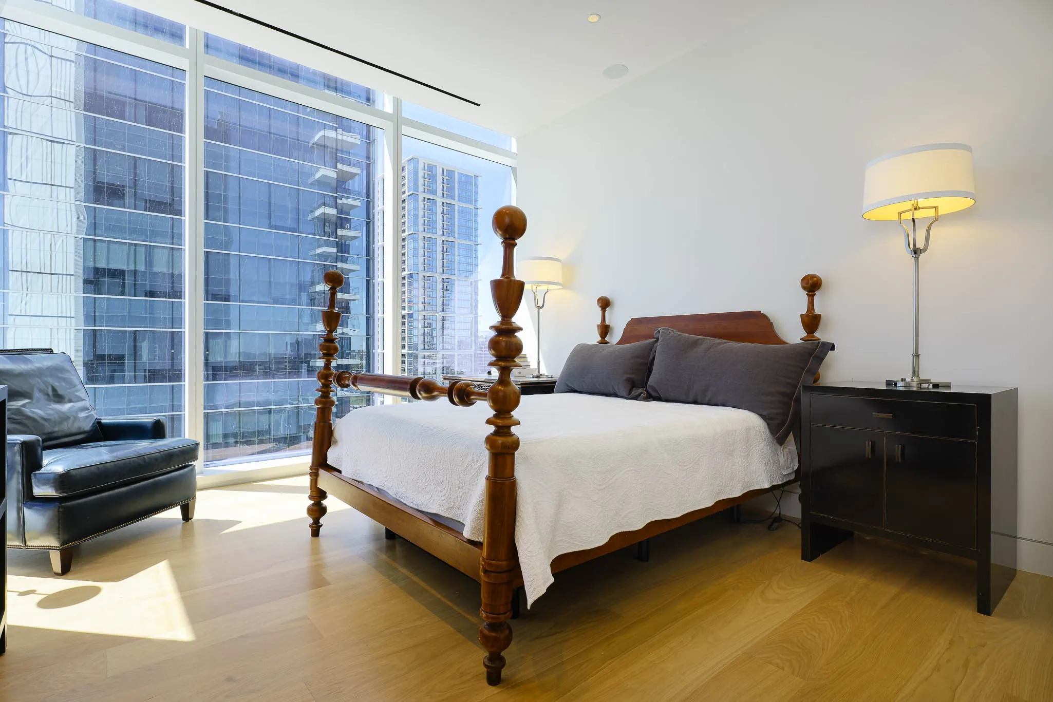 Condominium For Sale in Dallas County , 1747 Leonard Street 1102, Dallas, Texas 75201, 3 Bedrooms, 4 Bathrooms, 3 Garage spaces, 3,677 Sqft, built in 2017, Preowned, Price $4,450,000, mls#21180012, Real Estate Agent in Dallas, Homes For Sale in Dallas county, Homes For Sale in Dallas, Realtor in Dallas Texas, Real Estate Brokerage Independent Realty Texas, Luminita Cordes Realtor