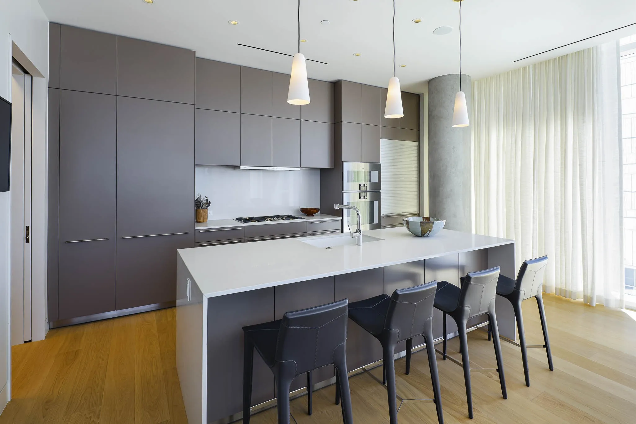 Condominium For Sale in Dallas County , 1747 Leonard Street 1102, Dallas, Texas 75201, 3 Bedrooms, 4 Bathrooms, 3 Garage spaces, 3,677 Sqft, built in 2017, Preowned, Price $4,450,000, mls#21180012, Real Estate Agent in Dallas, Homes For Sale in Dallas county, Homes For Sale in Dallas, Realtor in Dallas Texas, Real Estate Brokerage Independent Realty Texas, Luminita Cordes Realtor