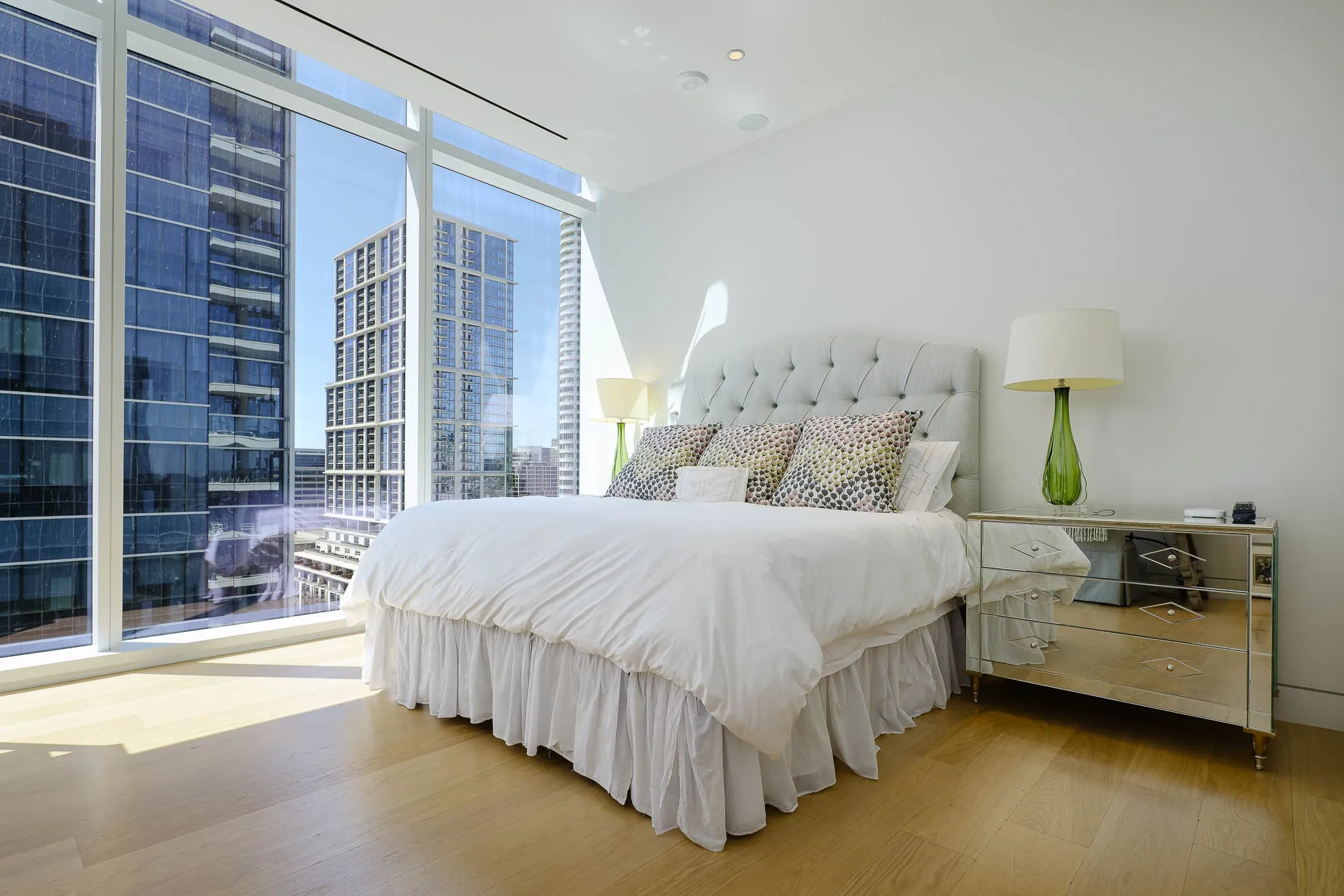 Condominium For Sale in Dallas County , 1747 Leonard Street 1102, Dallas, Texas 75201, 3 Bedrooms, 4 Bathrooms, 3 Garage spaces, 3,677 Sqft, built in 2017, Preowned, Price $4,450,000, mls#21180012, Real Estate Agent in Dallas, Homes For Sale in Dallas county, Homes For Sale in Dallas, Realtor in Dallas Texas, Real Estate Brokerage Independent Realty Texas, Luminita Cordes Realtor