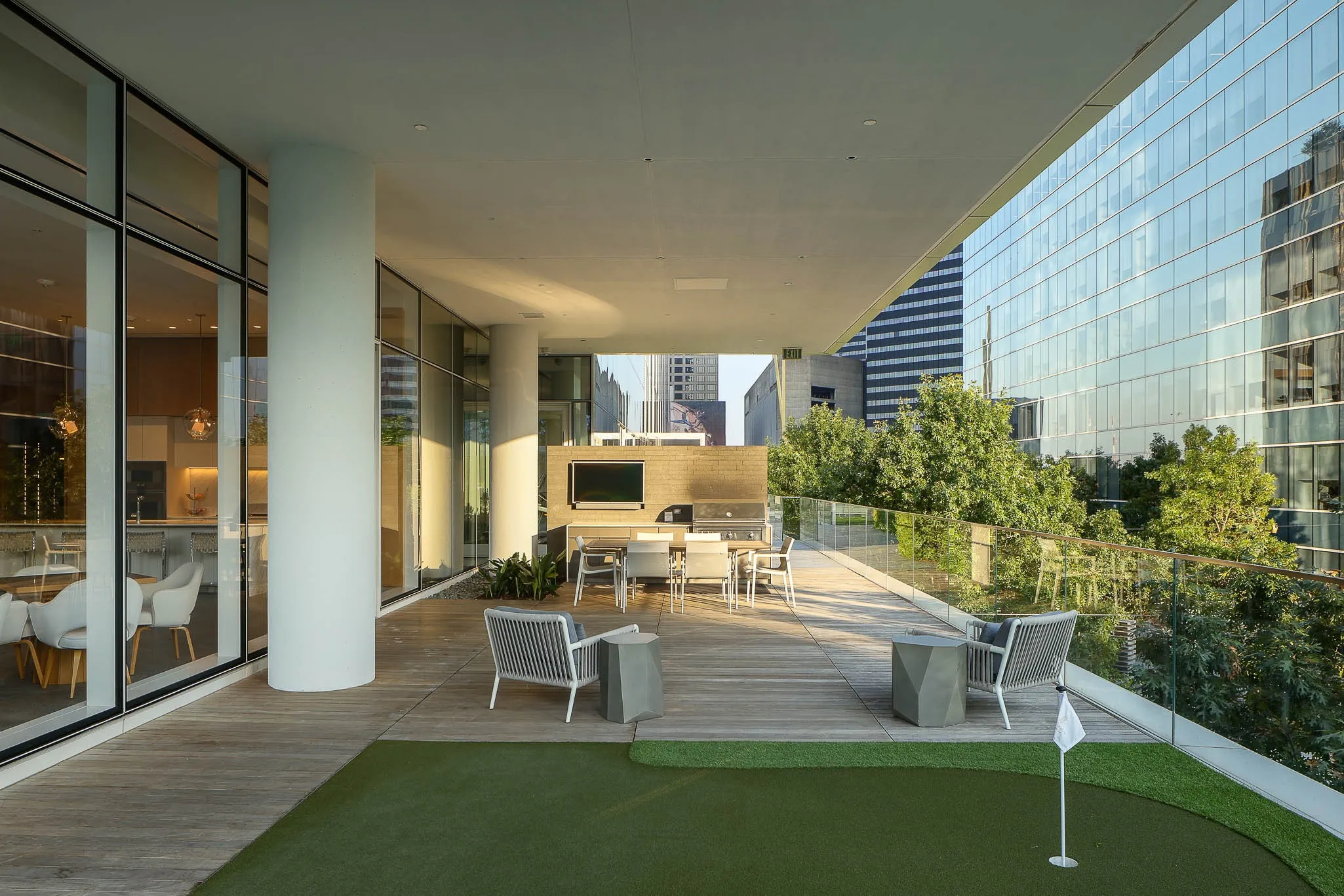 Condominium For Sale in Dallas County , 1747 Leonard Street 1102, Dallas, Texas 75201, 3 Bedrooms, 4 Bathrooms, 3 Garage spaces, 3,677 Sqft, built in 2017, Preowned, Price $4,450,000, mls#21180012, Real Estate Agent in Dallas, Homes For Sale in Dallas county, Homes For Sale in Dallas, Realtor in Dallas Texas, Real Estate Brokerage Independent Realty Texas, Luminita Cordes Realtor