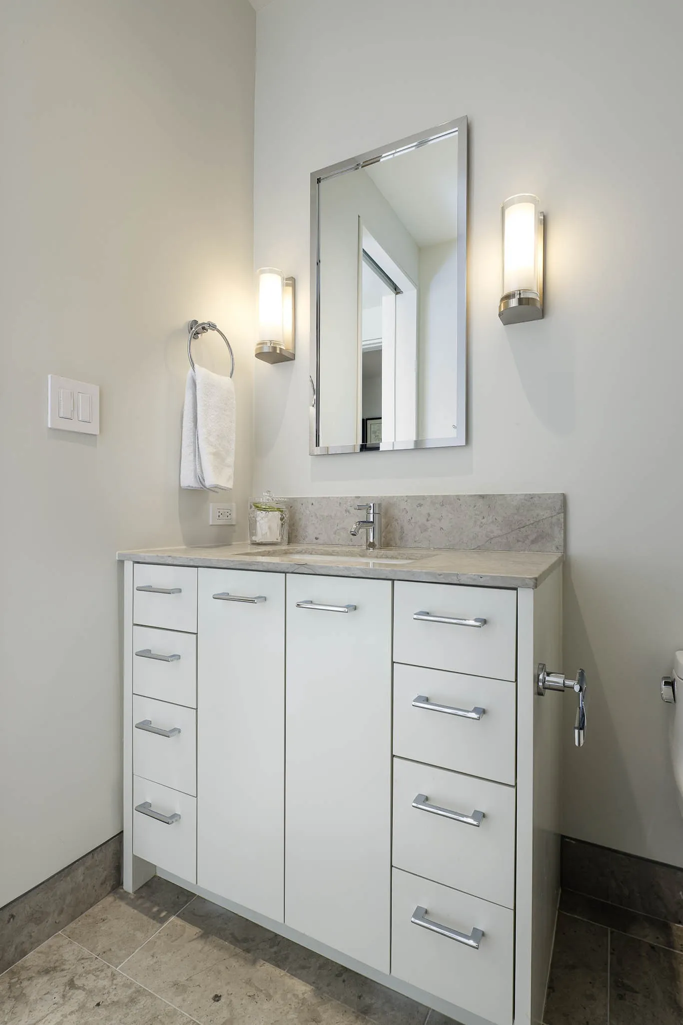 Condominium For Sale in Dallas County , 1747 Leonard Street 1102, Dallas, Texas 75201, 3 Bedrooms, 4 Bathrooms, 3 Garage spaces, 3,677 Sqft, built in 2017, Preowned, Price $4,450,000, mls#21180012, Real Estate Agent in Dallas, Homes For Sale in Dallas county, Homes For Sale in Dallas, Realtor in Dallas Texas, Real Estate Brokerage Independent Realty Texas, Luminita Cordes Realtor