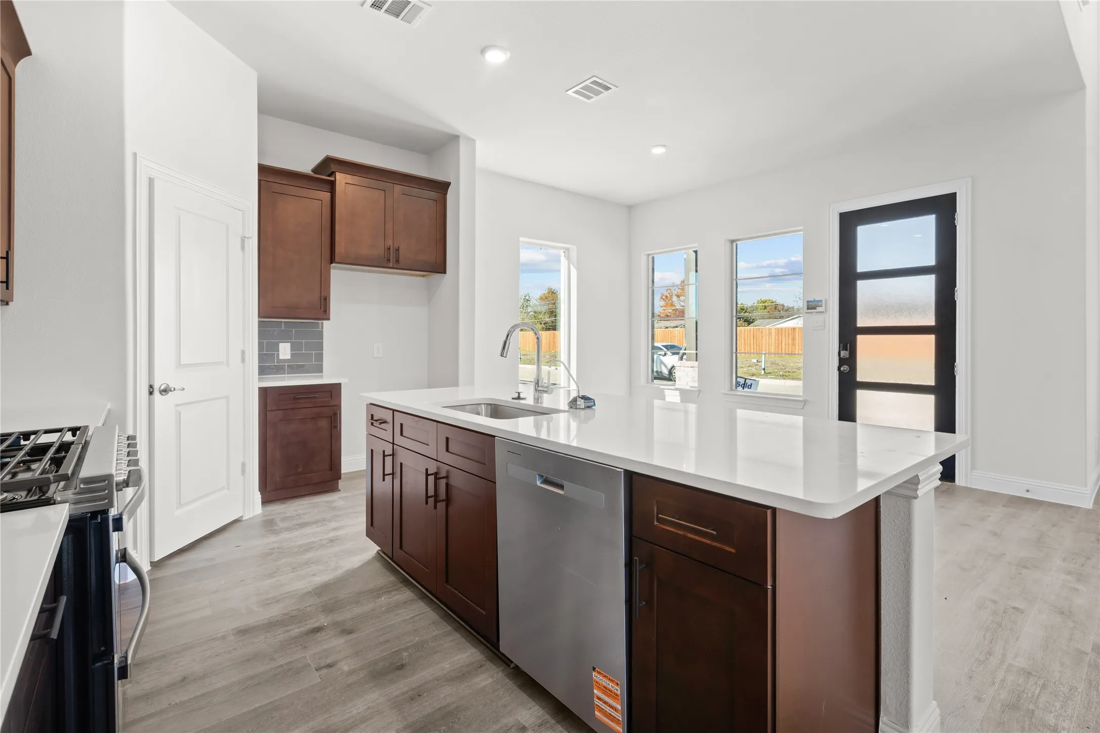 Single Family Residence For Sale in Dallas County , 725 Oakridge Trail, Richardson, Texas 75080, 4 Bedroom, 4 Bathroom, 2 Garage spaces, 2,559 Sqft, built in 2026, New Construction - Incomplete, mls#21180673, Real Estate Agent in Richardson, Homes For Sale in Dallas county, Homes For Sale in Richardson, Realtor in Richardson Texas, Real Estate Brokerage Independent Realty Texas, Luminita Cordes Realtor