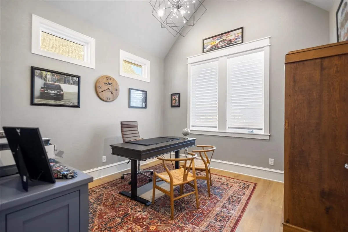 Single Family Residence For Sale in Henderson County , 5502 Nathan Drive, Chandler, Texas 75758, 5 Bedroom, 5 Bathroom, 3 Garage spaces, 3,855 Sqft, built in 2018, Preowned, mls#21171709, Real Estate Agent in Chandler, Homes For Sale in Henderson county, Homes For Sale in Chandler, Realtor in Chandler Texas, Real Estate Brokerage Independent Realty Texas, Luminita Cordes Realtor