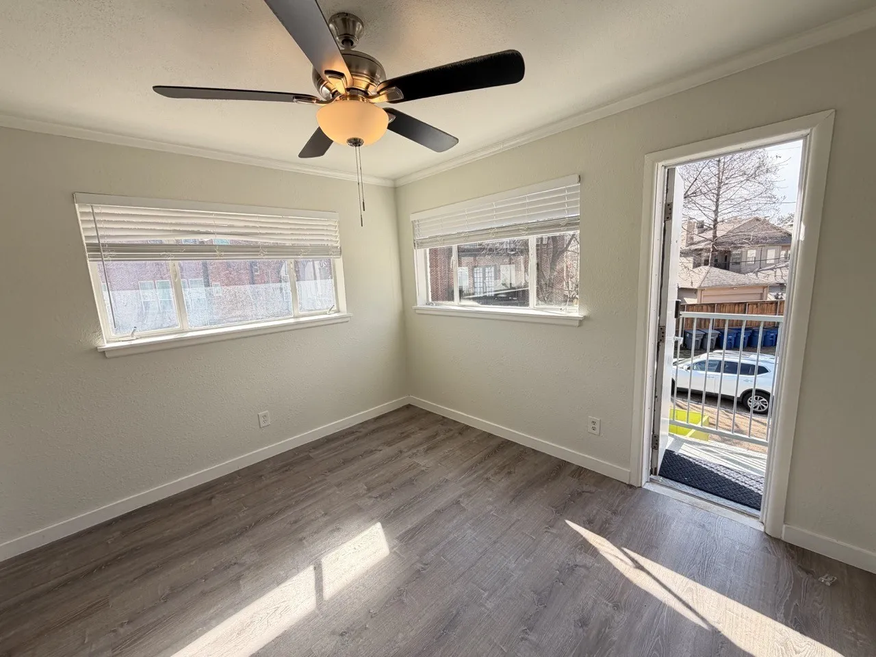 Apartment For Rent in Dallas County , 4115 Douglas Avenue 206, Dallas, Texas 75219, 1 Bedroom, 1 Bathroom, Garage spaces, 511 Sqft, built in 1950, Price $1,100, mls#21171141, Real Estate Agent in Dallas, Homes For Rent in Dallas county, Homes For Rent in Dallas, Realtor in Dallas Texas, Real Estate Brokerage Independent Realty Texas, Luminita Cordes Realtor