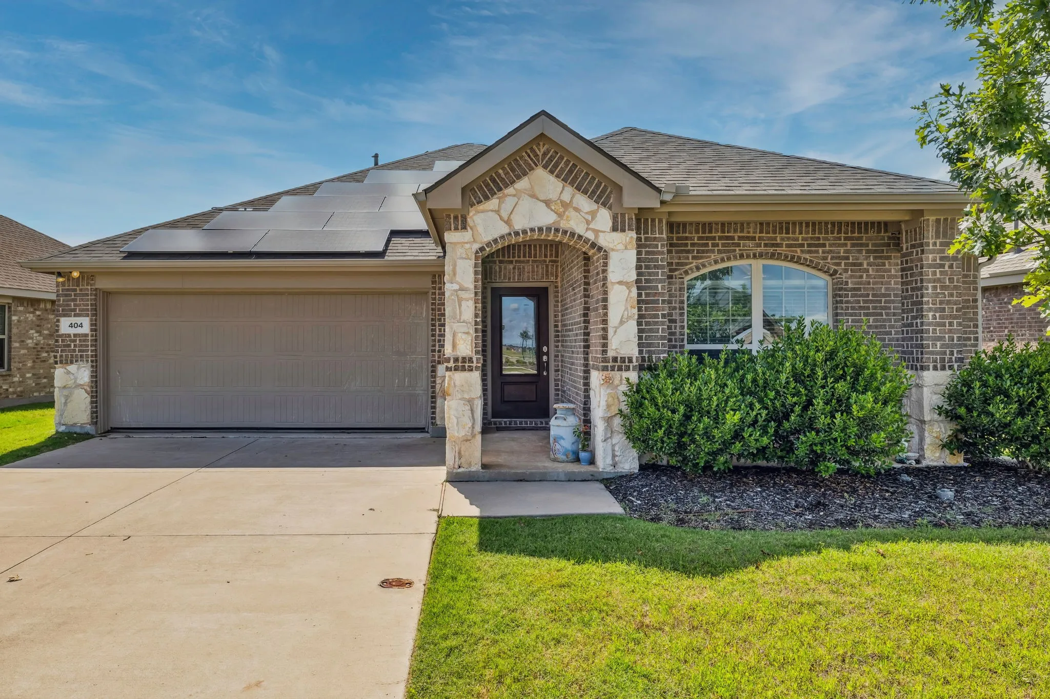 Single Family Residence For Sale in Collin County , 404 Madrone Lane, Princeton, Texas 75407, 3 Bedroom, 2 Bathroom, 2 Garage spaces, 1,598 Sqft, built in 2018, Preowned, Price $279,500, mls#21180593, Real Estate Agent in Princeton, Homes For Sale in Collin county, Homes For Sale in Princeton, Realtor in Princeton Texas, Real Estate Brokerage Independent Realty Texas, Luminita Cordes Realtor