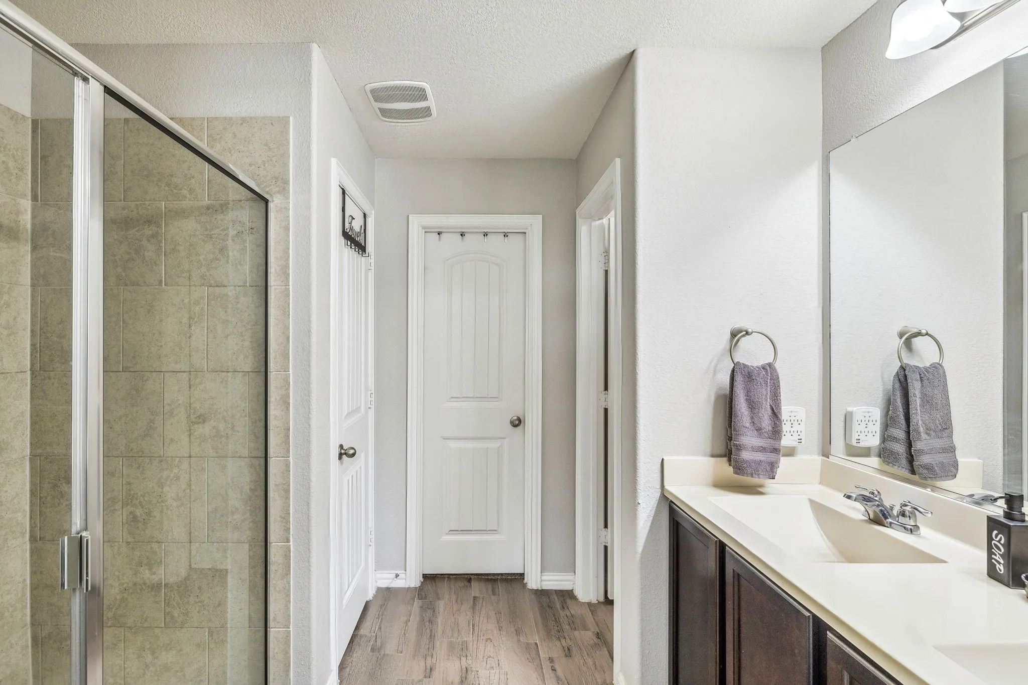 Single Family Residence For Sale in Collin County , 404 Madrone Lane, Princeton, Texas 75407, 3 Bedroom, 2 Bathroom, 2 Garage spaces, 1,598 Sqft, built in 2018, Preowned, Price $279,500, mls#21180593, Real Estate Agent in Princeton, Homes For Sale in Collin county, Homes For Sale in Princeton, Realtor in Princeton Texas, Real Estate Brokerage Independent Realty Texas, Luminita Cordes Realtor
