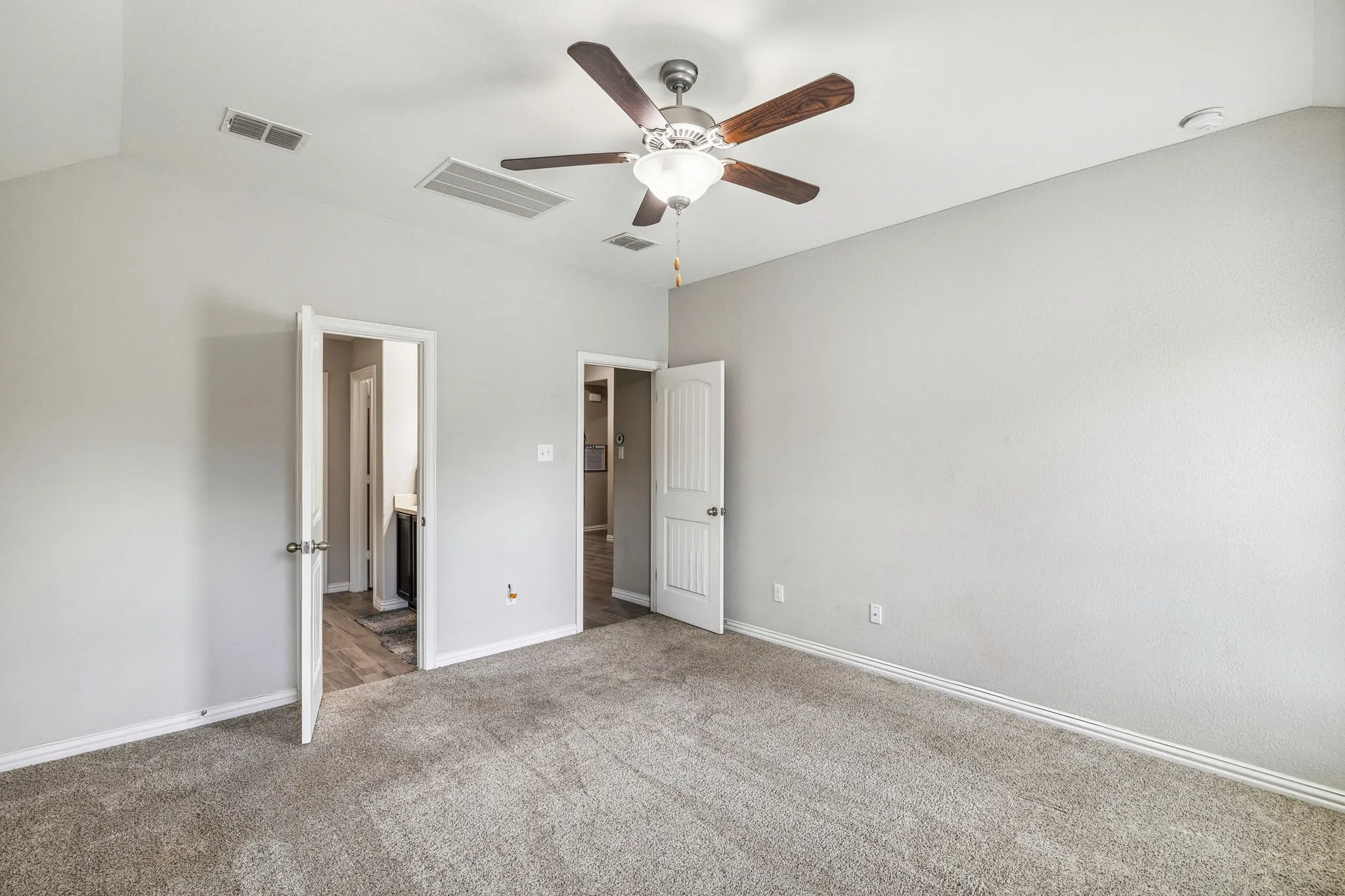 Single Family Residence For Sale in Collin County , 404 Madrone Lane, Princeton, Texas 75407, 3 Bedroom, 2 Bathroom, 2 Garage spaces, 1,598 Sqft, built in 2018, Preowned, Price $279,500, mls#21180593, Real Estate Agent in Princeton, Homes For Sale in Collin county, Homes For Sale in Princeton, Realtor in Princeton Texas, Real Estate Brokerage Independent Realty Texas, Luminita Cordes Realtor