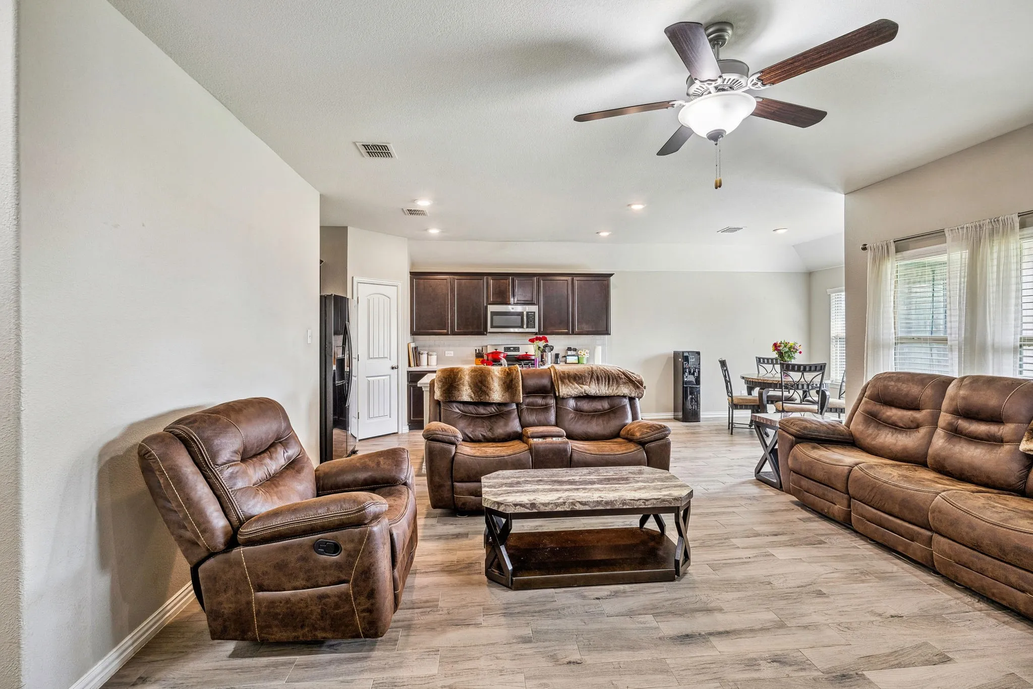 Single Family Residence For Sale in Collin County , 404 Madrone Lane, Princeton, Texas 75407, 3 Bedroom, 2 Bathroom, 2 Garage spaces, 1,598 Sqft, built in 2018, Preowned, Price $279,500, mls#21180593, Real Estate Agent in Princeton, Homes For Sale in Collin county, Homes For Sale in Princeton, Realtor in Princeton Texas, Real Estate Brokerage Independent Realty Texas, Luminita Cordes Realtor