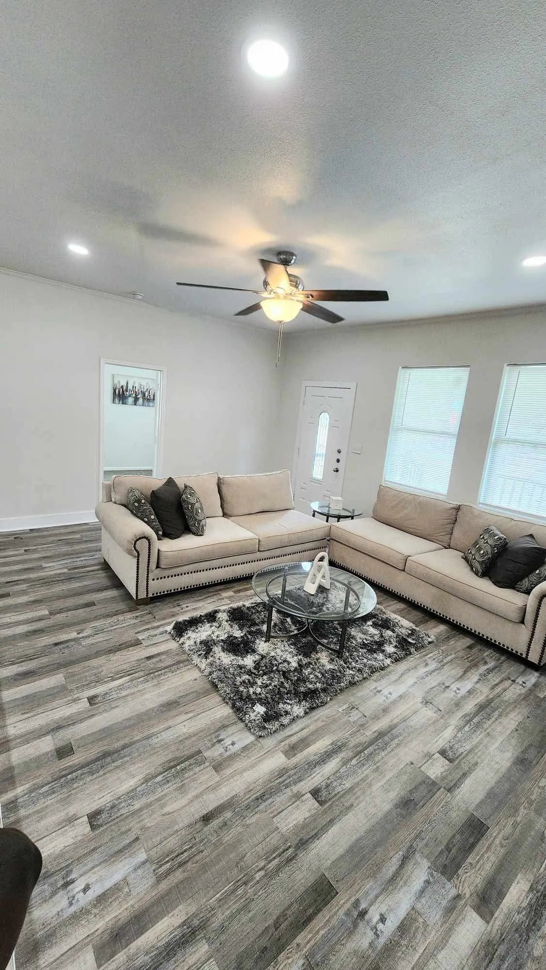 Single Family Residence For Sale in Tarrant County , 2000 May Street, Fort Worth, Texas 76110, 4 Bedroom, 3 Bathroom, Garage spaces, 1,666 Sqft, built in 1927, Preowned, mls#21180833, Real Estate Agent in Fort Worth, Homes For Sale in Tarrant county, Homes For Sale in Fort Worth, Realtor in Fort Worth Texas, Real Estate Brokerage Independent Realty Texas, Luminita Cordes Realtor