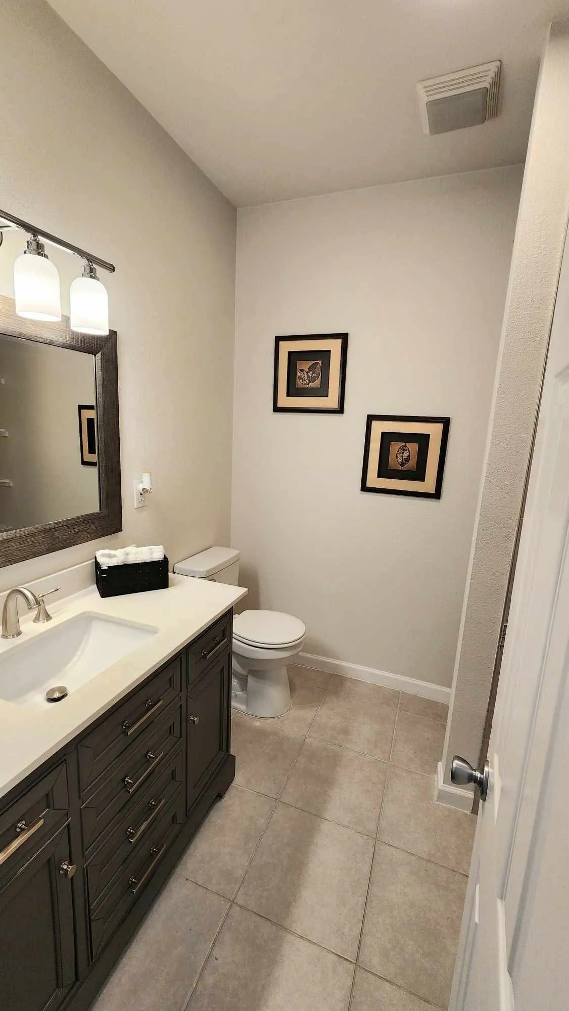 Single Family Residence For Sale in Tarrant County , 2000 May Street, Fort Worth, Texas 76110, 4 Bedroom, 3 Bathroom, Garage spaces, 1,666 Sqft, built in 1927, Preowned, mls#21180833, Real Estate Agent in Fort Worth, Homes For Sale in Tarrant county, Homes For Sale in Fort Worth, Realtor in Fort Worth Texas, Real Estate Brokerage Independent Realty Texas, Luminita Cordes Realtor