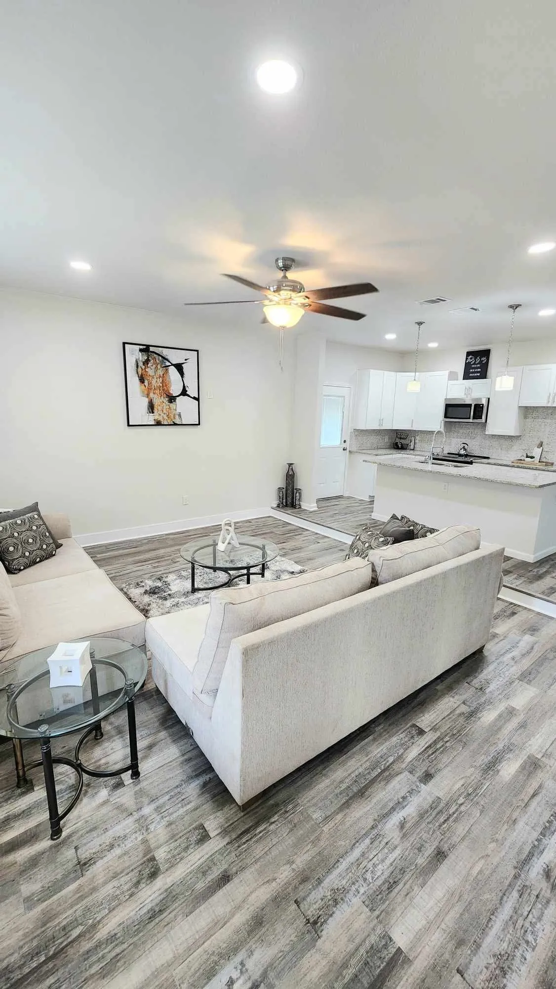 Single Family Residence For Sale in Tarrant County , 2000 May Street, Fort Worth, Texas 76110, 4 Bedroom, 3 Bathroom, Garage spaces, 1,666 Sqft, built in 1927, Preowned, mls#21180833, Real Estate Agent in Fort Worth, Homes For Sale in Tarrant county, Homes For Sale in Fort Worth, Realtor in Fort Worth Texas, Real Estate Brokerage Independent Realty Texas, Luminita Cordes Realtor