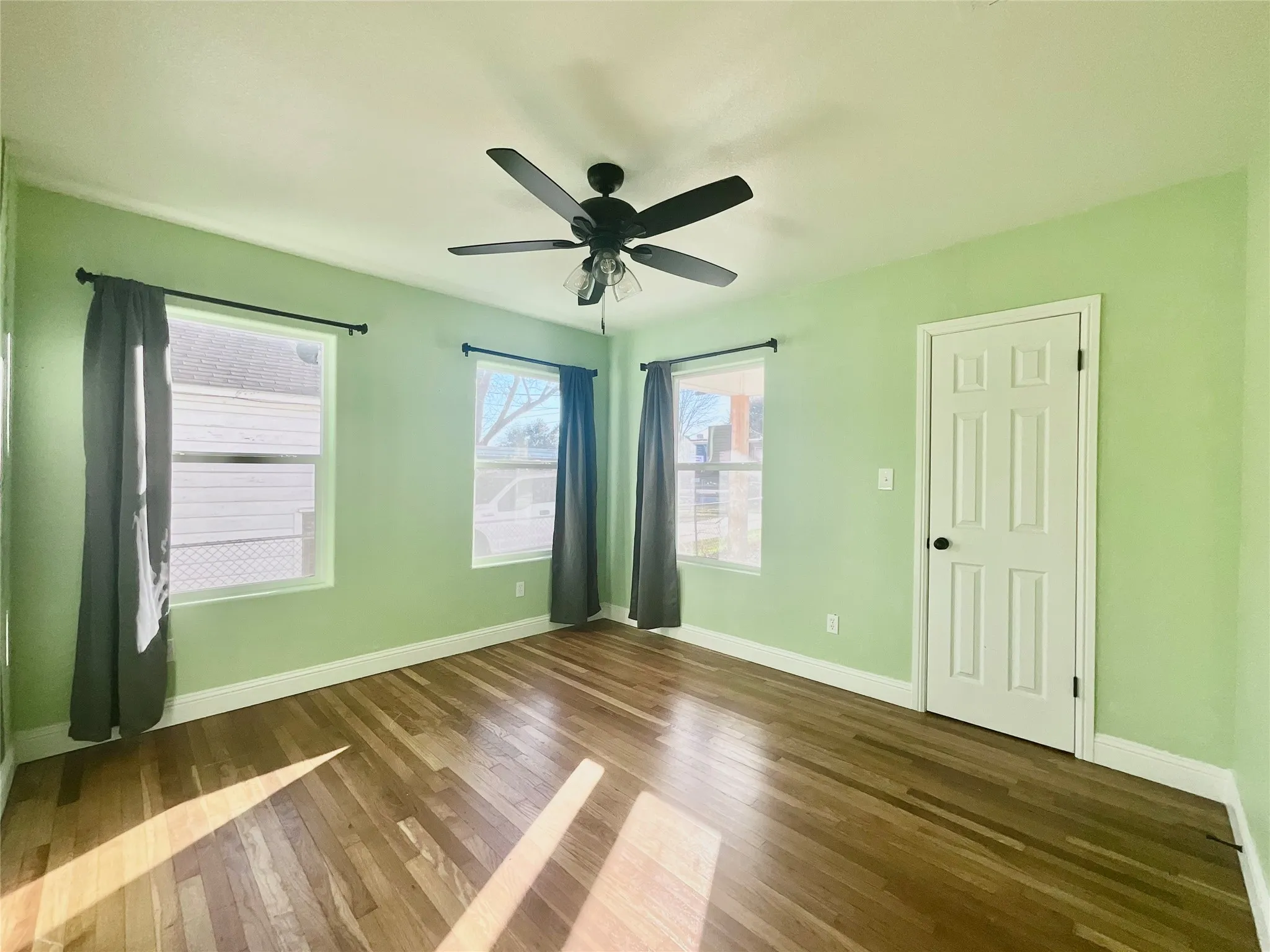 2nd Bedroom