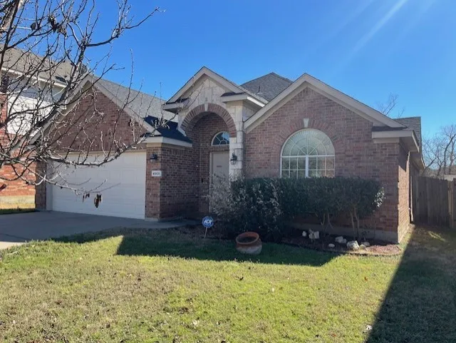 Single Family Residence For Sale in Tarrant County , 4905 Summer Oaks Lane, Fort Worth, Texas 76123, 3 Bedroom, 2 Bathroom, 2 Garage spaces, 1,788 Sqft, built in 2004, mls#21180990, Real Estate Agent in Fort Worth, Homes For Sale in Tarrant county, Homes For Sale in Fort Worth, Realtor in Fort Worth Texas, Real Estate Brokerage Independent Realty Texas, Luminita Cordes Realtor