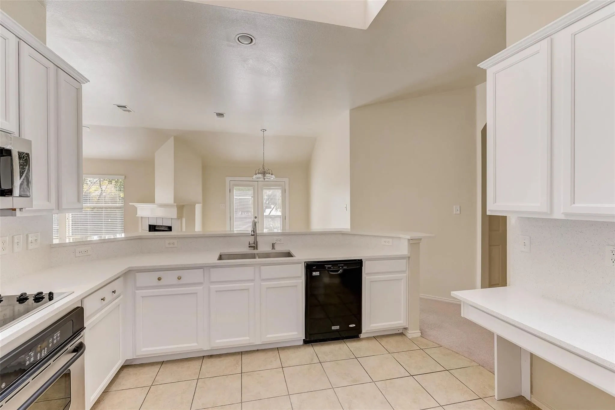 Single Family Residence For Sale in Tarrant County , 4905 Summer Oaks Lane, Fort Worth, Texas 76123, 3 Bedroom, 2 Bathroom, 2 Garage spaces, 1,788 Sqft, built in 2004, mls#21180990, Real Estate Agent in Fort Worth, Homes For Sale in Tarrant county, Homes For Sale in Fort Worth, Realtor in Fort Worth Texas, Real Estate Brokerage Independent Realty Texas, Luminita Cordes Realtor