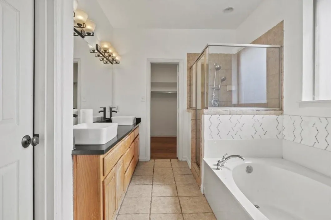 Single Family Residence For Sale in Kaufman County , 2170 County Road 269, Crandall, Texas 75114, 3 Bedroom, 2 Bathroom, Garage spaces, 1,702 Sqft, built in 2005, Preowned, mls#21181015, Real Estate Agent in Crandall, Homes For Sale in Kaufman county, Homes For Sale in Crandall, Realtor in Crandall Texas, Real Estate Brokerage Independent Realty Texas, Luminita Cordes Realtor