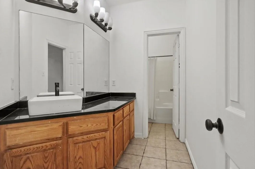 Single Family Residence For Sale in Kaufman County , 2170 County Road 269, Crandall, Texas 75114, 3 Bedroom, 2 Bathroom, Garage spaces, 1,702 Sqft, built in 2005, Preowned, mls#21181015, Real Estate Agent in Crandall, Homes For Sale in Kaufman county, Homes For Sale in Crandall, Realtor in Crandall Texas, Real Estate Brokerage Independent Realty Texas, Luminita Cordes Realtor