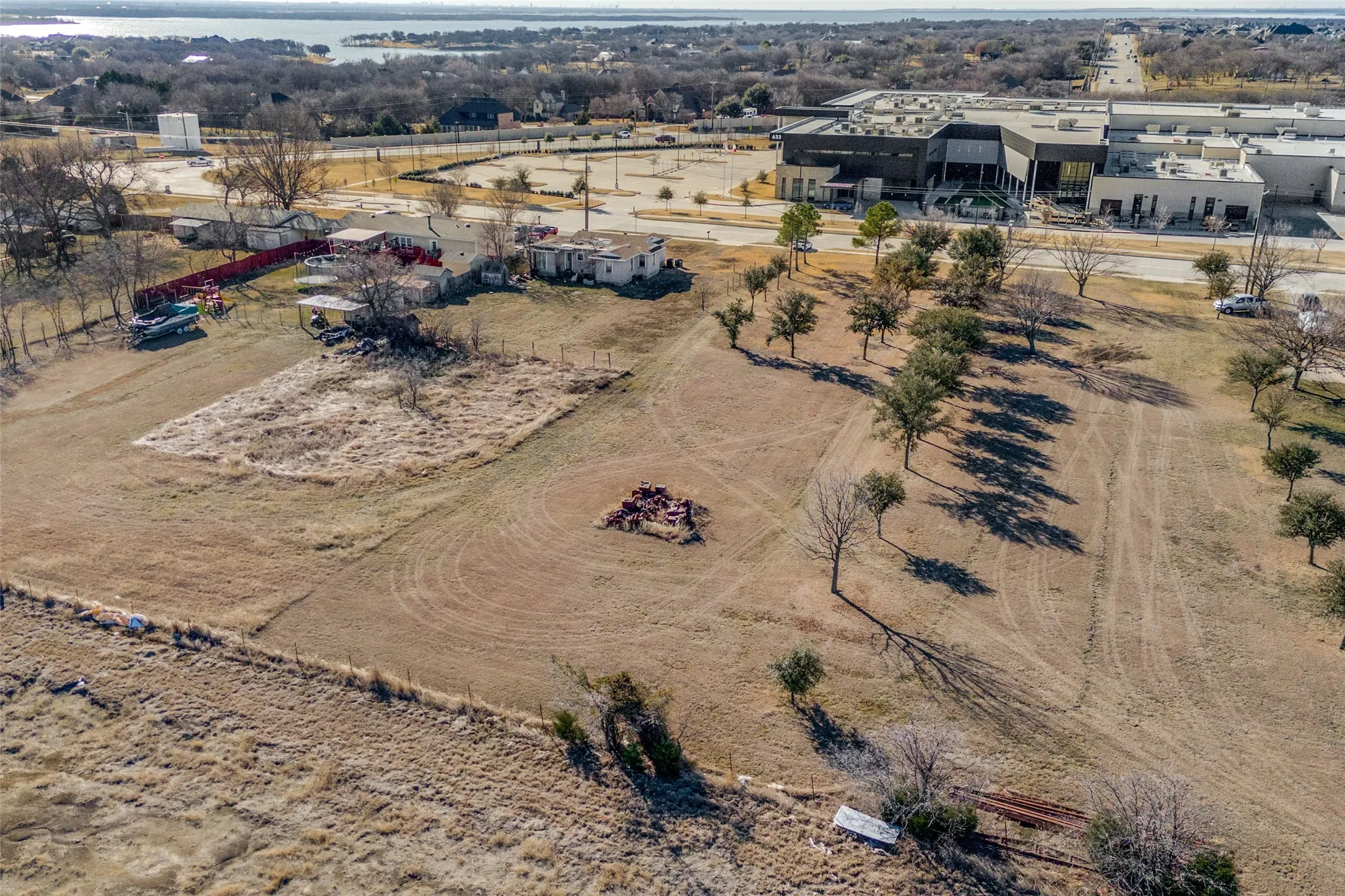 Single Family Residence For Sale in Denton County , 211 French Settlement Road, Little Elm, Texas 75068, 3 Bedroom, 2 Bathroom, Garage spaces, 1,428 Sqft, built in 1999, Preowned, mls#21180144, Real Estate Agent in Little Elm, Homes For Sale in Denton county, Homes For Sale in Little Elm, Realtor in Little Elm Texas, Real Estate Brokerage Independent Realty Texas, Luminita Cordes Realtor
