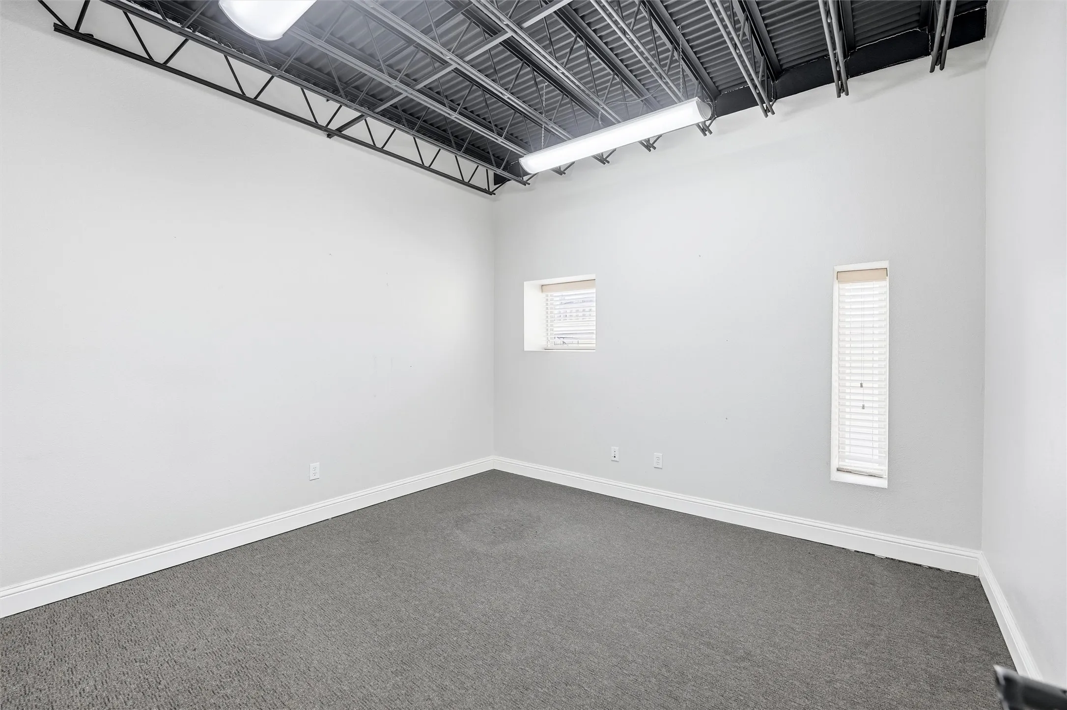 Office For Sale in Tarrant County , 1301 E Weatherford Street, Fort Worth, Texas 76102, 0, 0, Garage spaces, 0 Sqft, built in 1965, Preowned, Price $2,900,000, mls#21155332, Real Estate Agent in Fort Worth, Homes For Sale in Tarrant county, Homes For Sale in Fort Worth, Realtor in Fort Worth Texas, Real Estate Brokerage Independent Realty Texas, Luminita Cordes Realtor