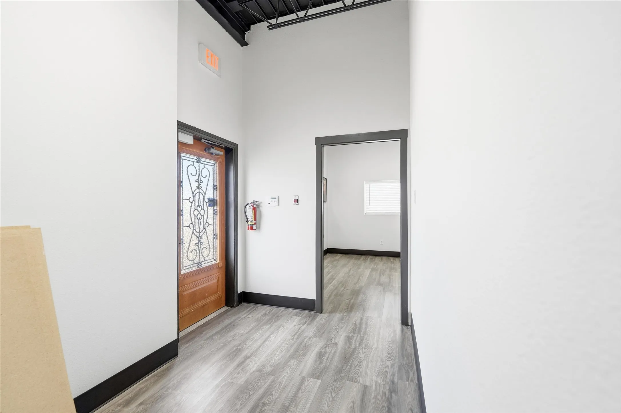 Office For Sale in Tarrant County , 1301 E Weatherford Street, Fort Worth, Texas 76102, 0, 0, Garage spaces, 0 Sqft, built in 1965, Preowned, Price $2,900,000, mls#21155332, Real Estate Agent in Fort Worth, Homes For Sale in Tarrant county, Homes For Sale in Fort Worth, Realtor in Fort Worth Texas, Real Estate Brokerage Independent Realty Texas, Luminita Cordes Realtor