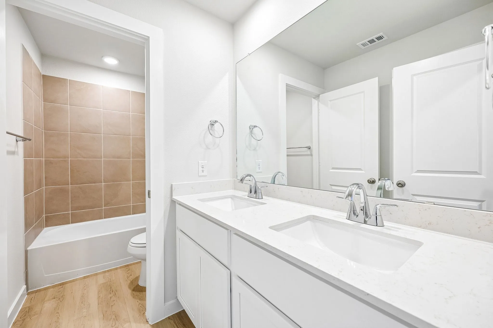 Single Family Residence For Sale in Kaufman County , 720 Ashley Gardens Drive, Forney, Texas 75126, 4 Bedroom, 3 Bathroom, 2 Garage spaces, 2,003 Sqft, built in 2026, New Construction - Incomplete, mls#21181073, Real Estate Agent in Forney, Homes For Sale in Kaufman county, Homes For Sale in Forney, Realtor in Forney Texas, Real Estate Brokerage Independent Realty Texas, Luminita Cordes Realtor