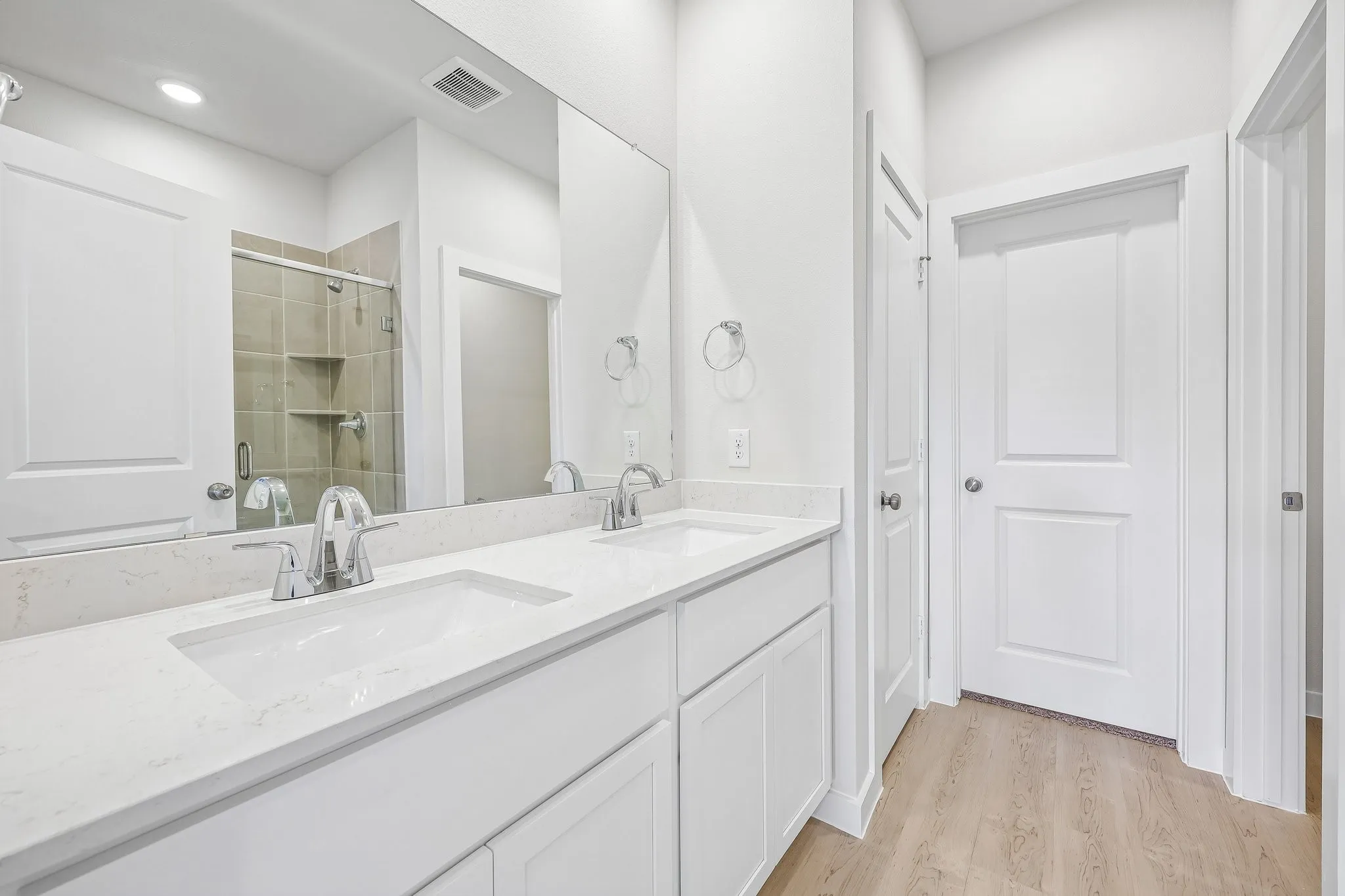 Single Family Residence For Sale in Kaufman County , 720 Ashley Gardens Drive, Forney, Texas 75126, 4 Bedroom, 3 Bathroom, 2 Garage spaces, 2,003 Sqft, built in 2026, New Construction - Incomplete, mls#21181073, Real Estate Agent in Forney, Homes For Sale in Kaufman county, Homes For Sale in Forney, Realtor in Forney Texas, Real Estate Brokerage Independent Realty Texas, Luminita Cordes Realtor
