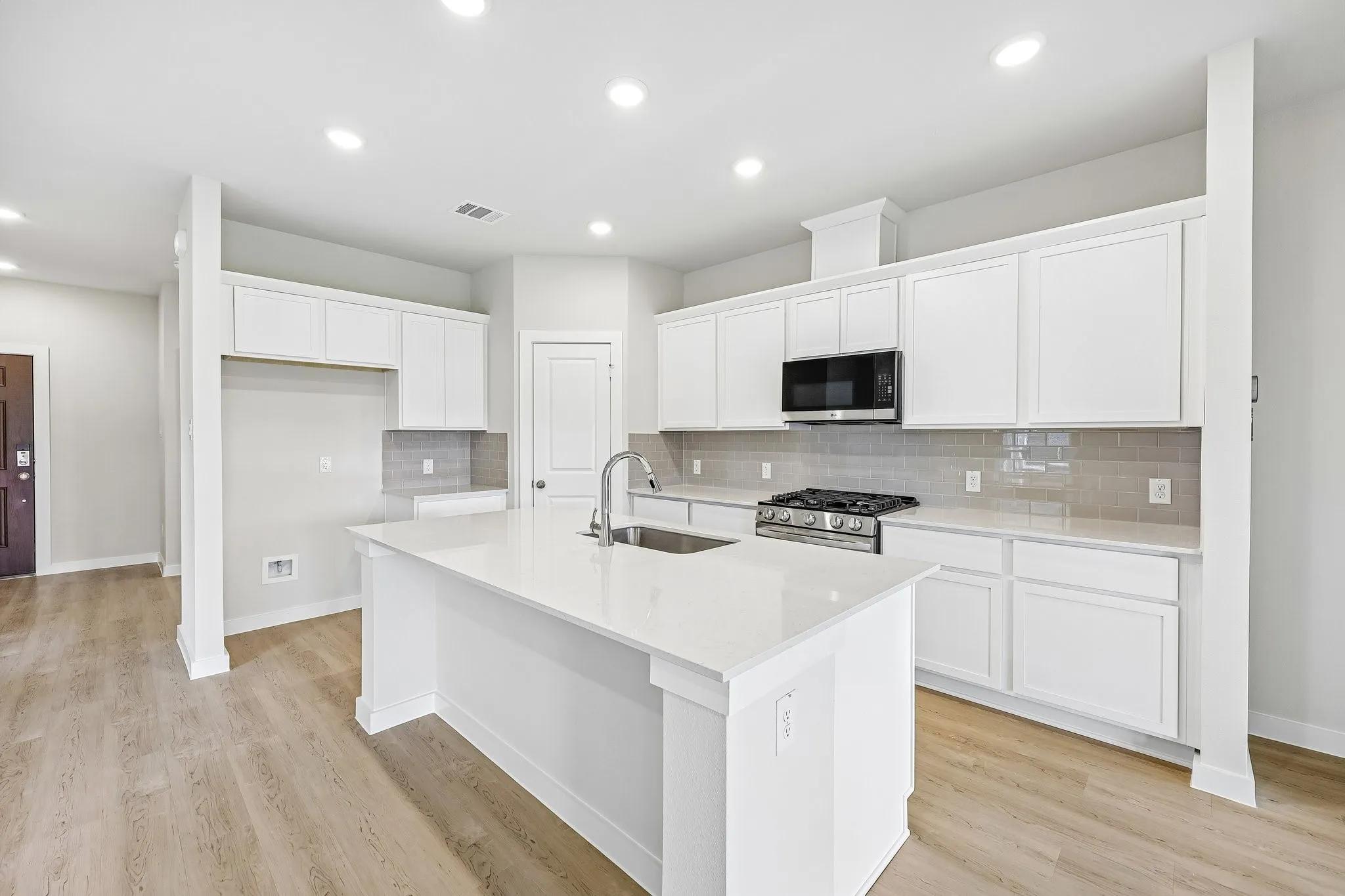 Single Family Residence For Sale in Kaufman County , 720 Ashley Gardens Drive, Forney, Texas 75126, 4 Bedroom, 3 Bathroom, 2 Garage spaces, 2,003 Sqft, built in 2026, New Construction - Incomplete, mls#21181073, Real Estate Agent in Forney, Homes For Sale in Kaufman county, Homes For Sale in Forney, Realtor in Forney Texas, Real Estate Brokerage Independent Realty Texas, Luminita Cordes Realtor