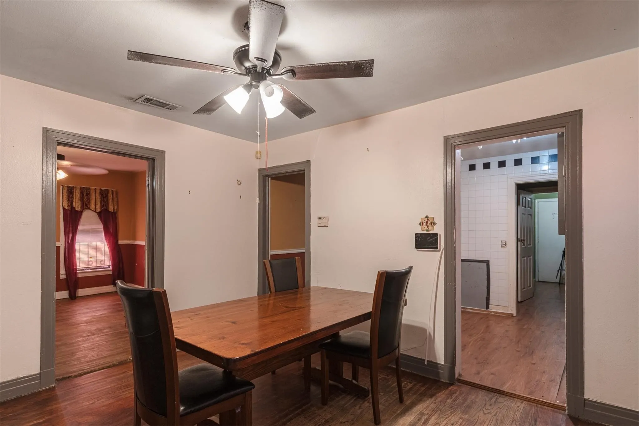 Single Family Residence For Sale in Dallas County , 4603 Fairmount Street, Dallas, Texas 75219, 2 Bedroom, 2 Bathroom, 2 Garage spaces, 1,323 Sqft, built in 1937, mls#21181112, Real Estate Agent in Dallas, Homes For Sale in Dallas county, Homes For Sale in Dallas, Realtor in Dallas Texas, Real Estate Brokerage Independent Realty Texas, Luminita Cordes Realtor