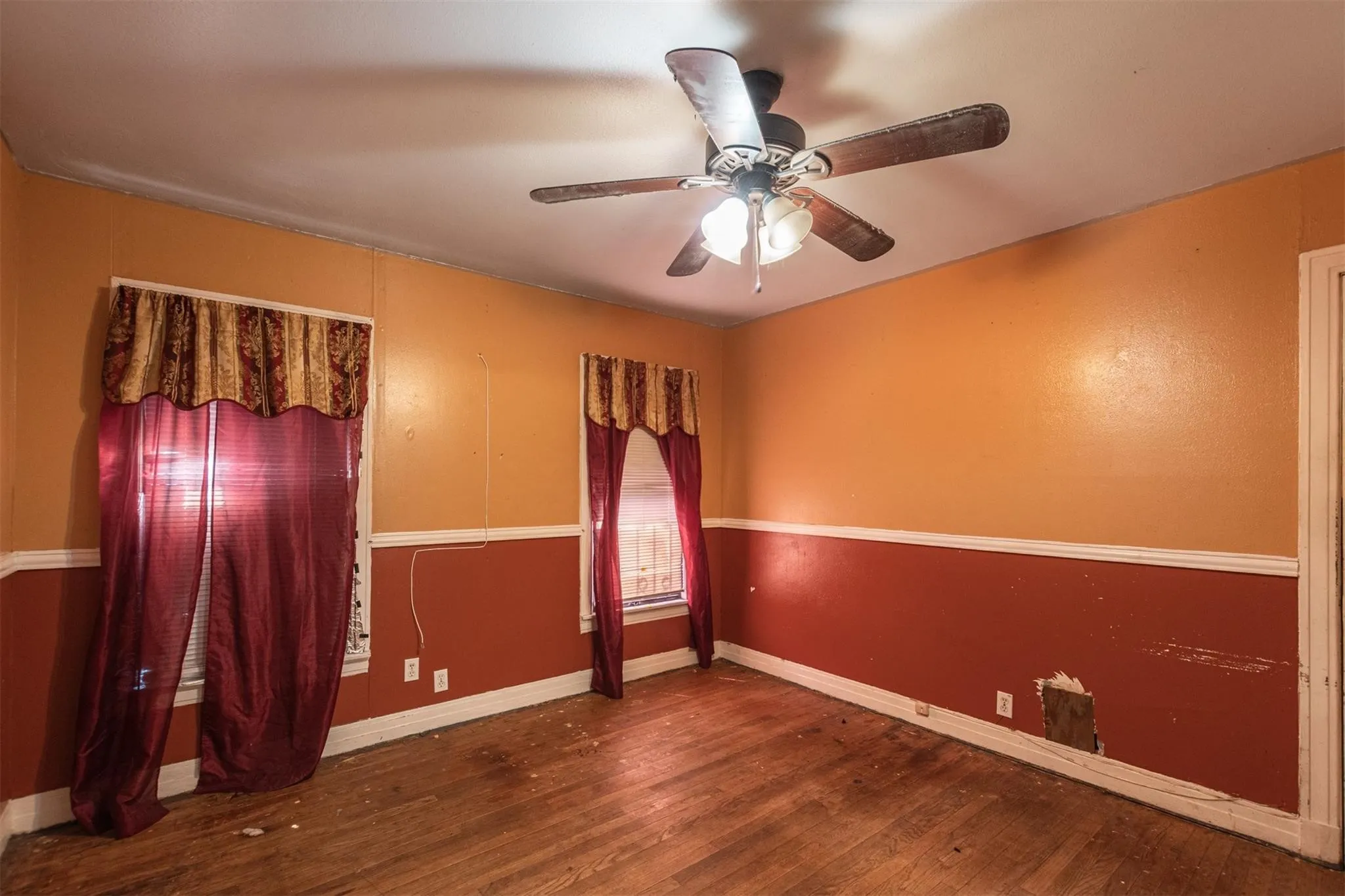 Single Family Residence For Sale in Dallas County , 4603 Fairmount Street, Dallas, Texas 75219, 2 Bedroom, 2 Bathroom, 2 Garage spaces, 1,323 Sqft, built in 1937, mls#21181112, Real Estate Agent in Dallas, Homes For Sale in Dallas county, Homes For Sale in Dallas, Realtor in Dallas Texas, Real Estate Brokerage Independent Realty Texas, Luminita Cordes Realtor