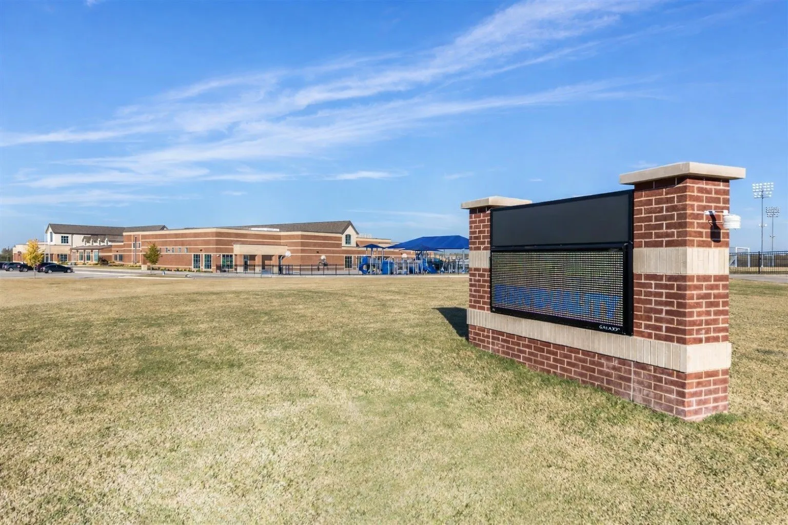 Middle_School_Sign_Removed