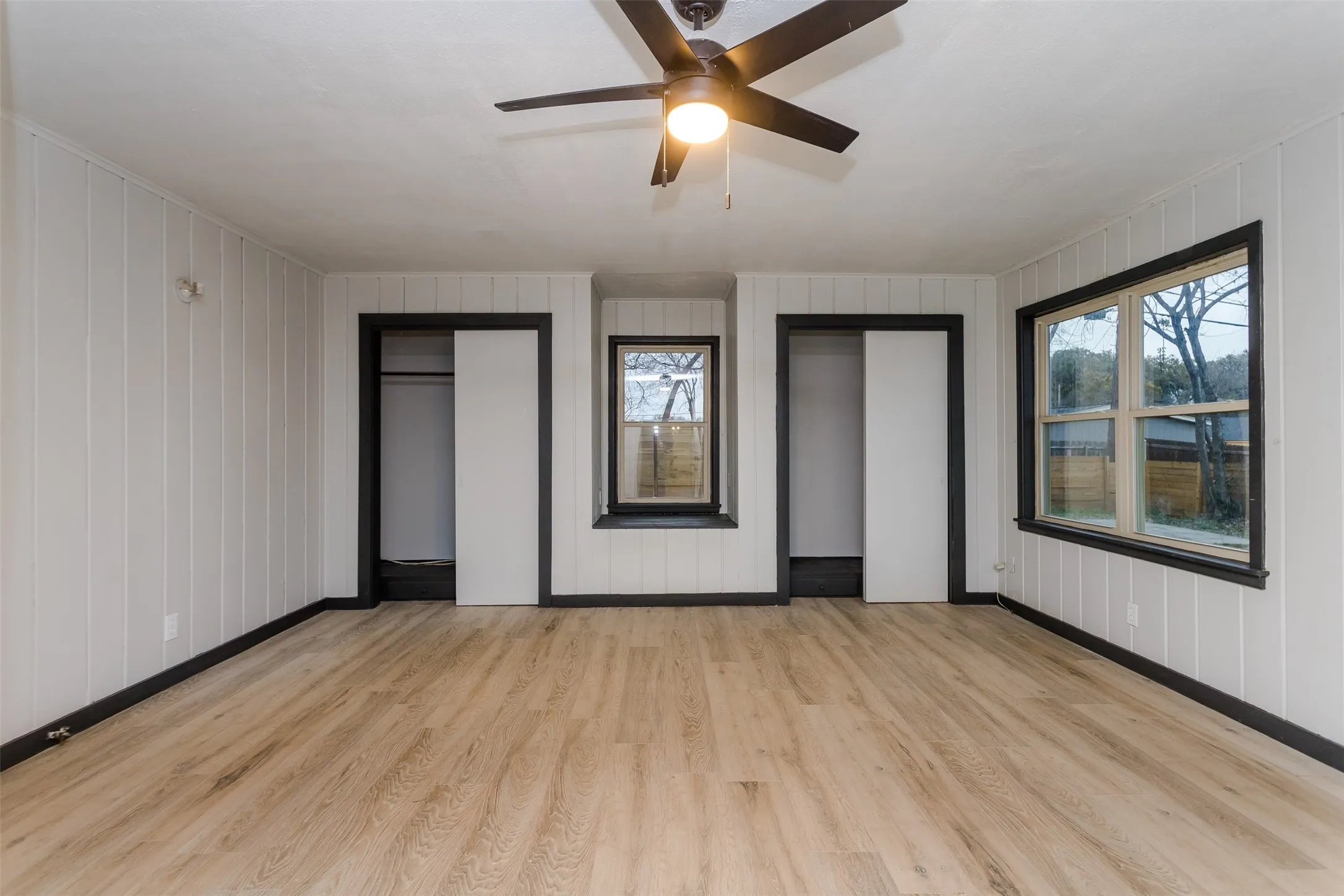 Single Family Residence For Sale in Tarrant County , 4520 Geddes Avenue, Fort Worth, Texas 76107, 4 Bedroom, 3 Bathroom, 1 Garage spaces, 2,476 Sqft, built in 1952, mls#21181175, Real Estate Agent in Fort Worth, Homes For Sale in Tarrant county, Homes For Sale in Fort Worth, Realtor in Fort Worth Texas, Real Estate Brokerage Independent Realty Texas, Luminita Cordes Realtor