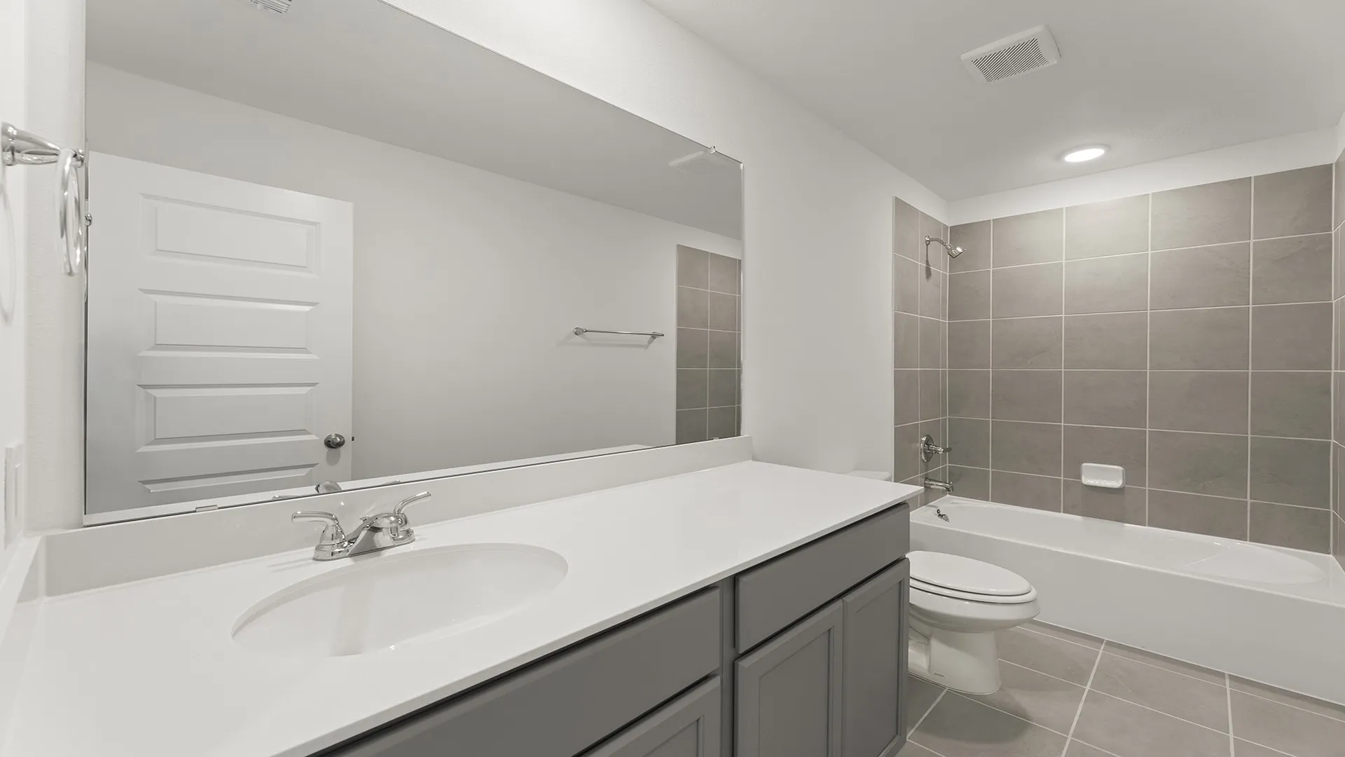 22. 748 Hidden Feather - 3RD Bath