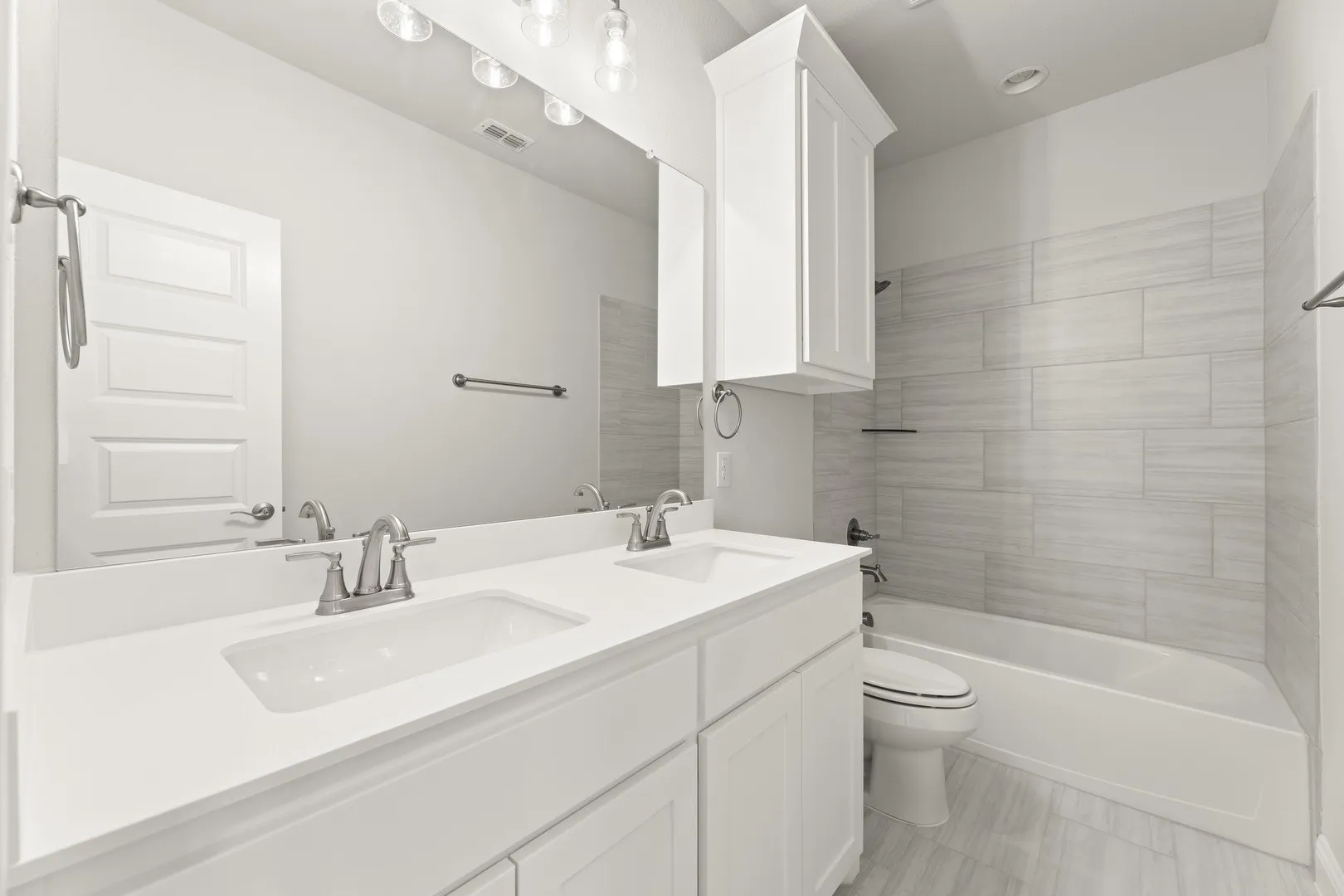 22_24. 3301 Agnew - 2ND Bath