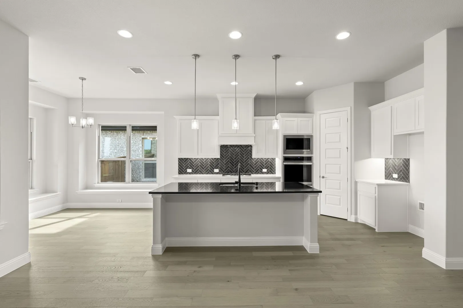 7_09. 3301 Agnew - Kitchen