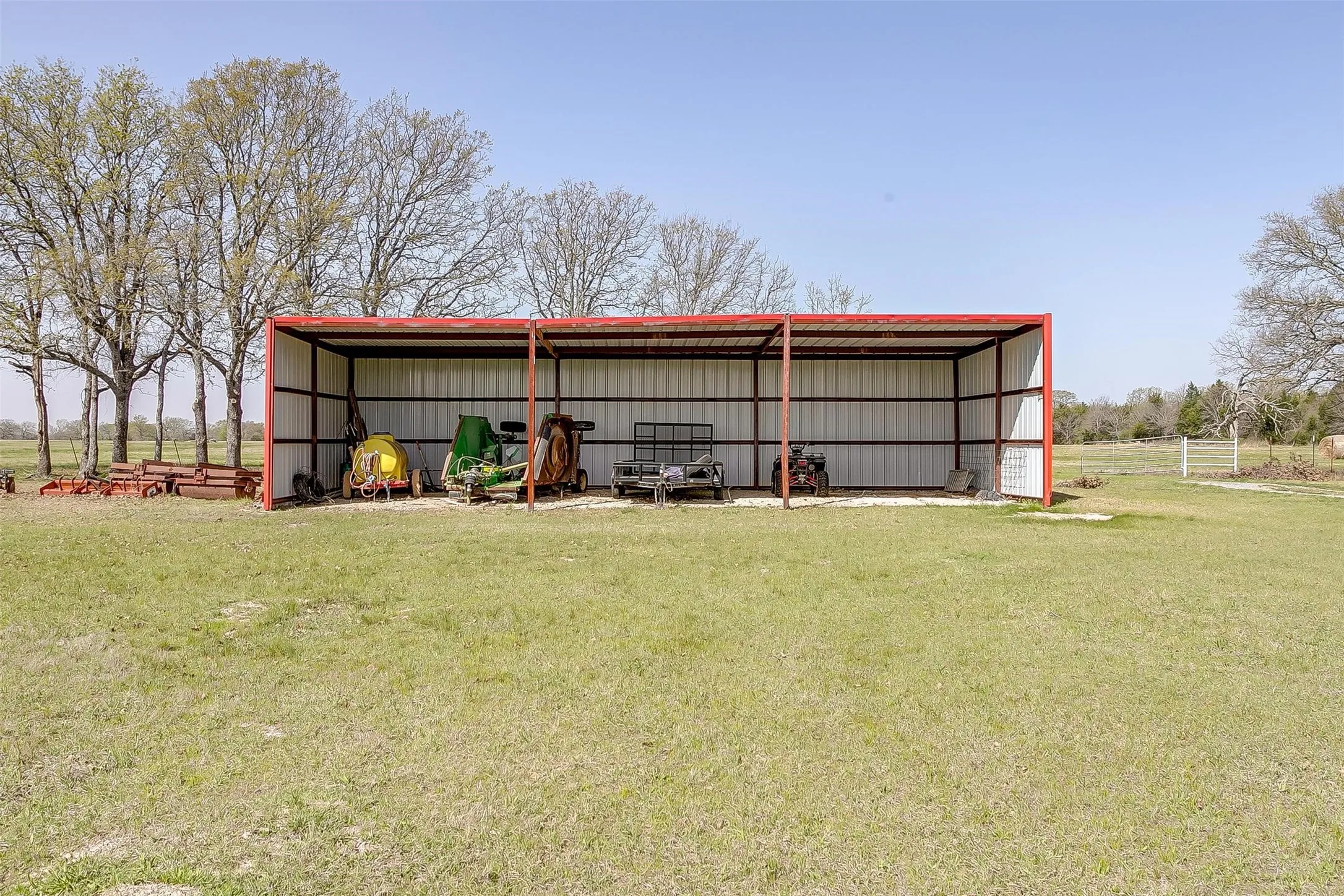Unimproved Land For Sale in Henderson County , 11833 Southview Drive, Kemp, Texas 75143, 0, 0, Garage spaces, 0 Sqft, built in 2016, Price $999,999, mls#21181184, Real Estate Agent in Kemp, Homes For Sale in Henderson county, Homes For Sale in Kemp, Realtor in Kemp Texas, Real Estate Brokerage Independent Realty Texas, Luminita Cordes Realtor